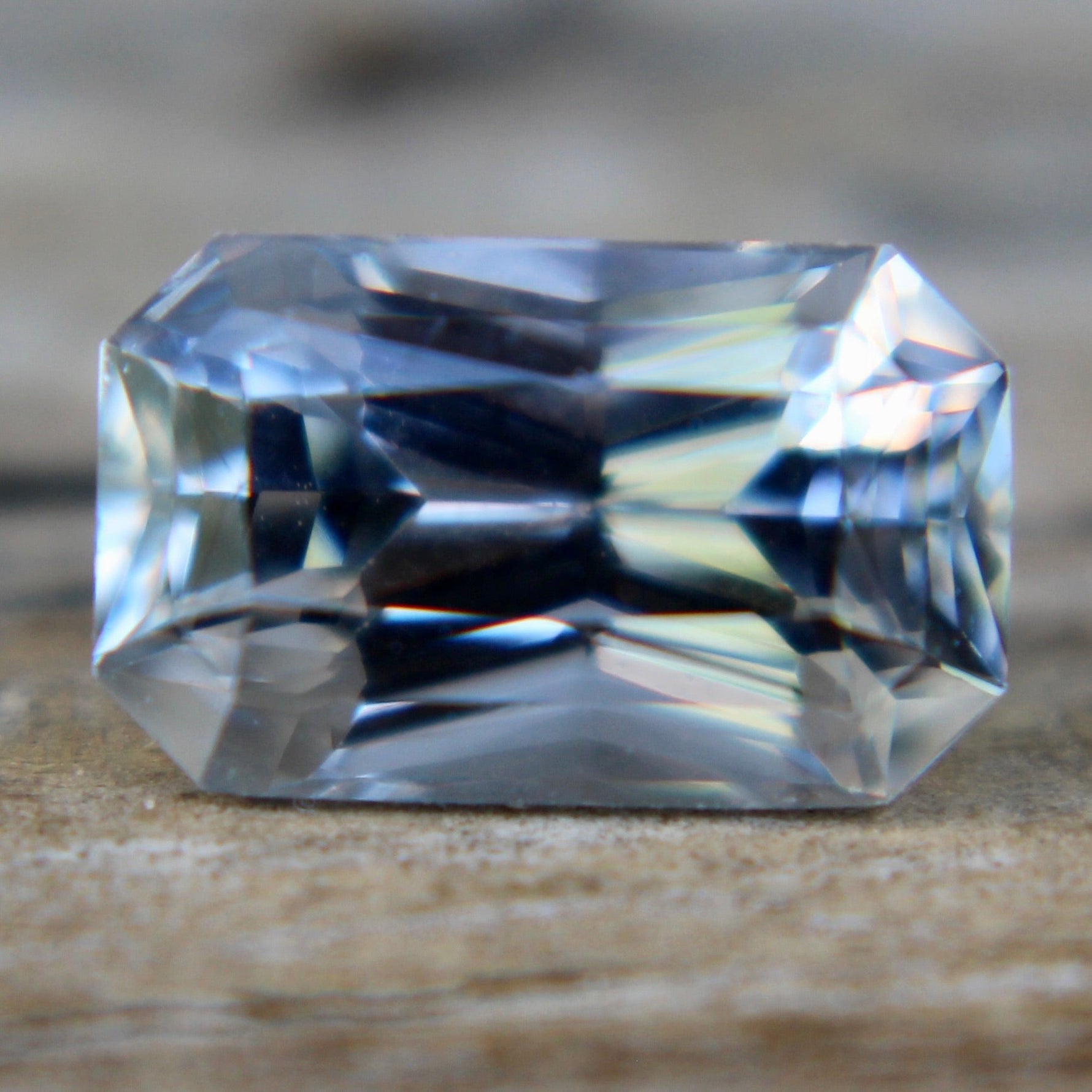 Natural White Sapphire - Sapphirepal