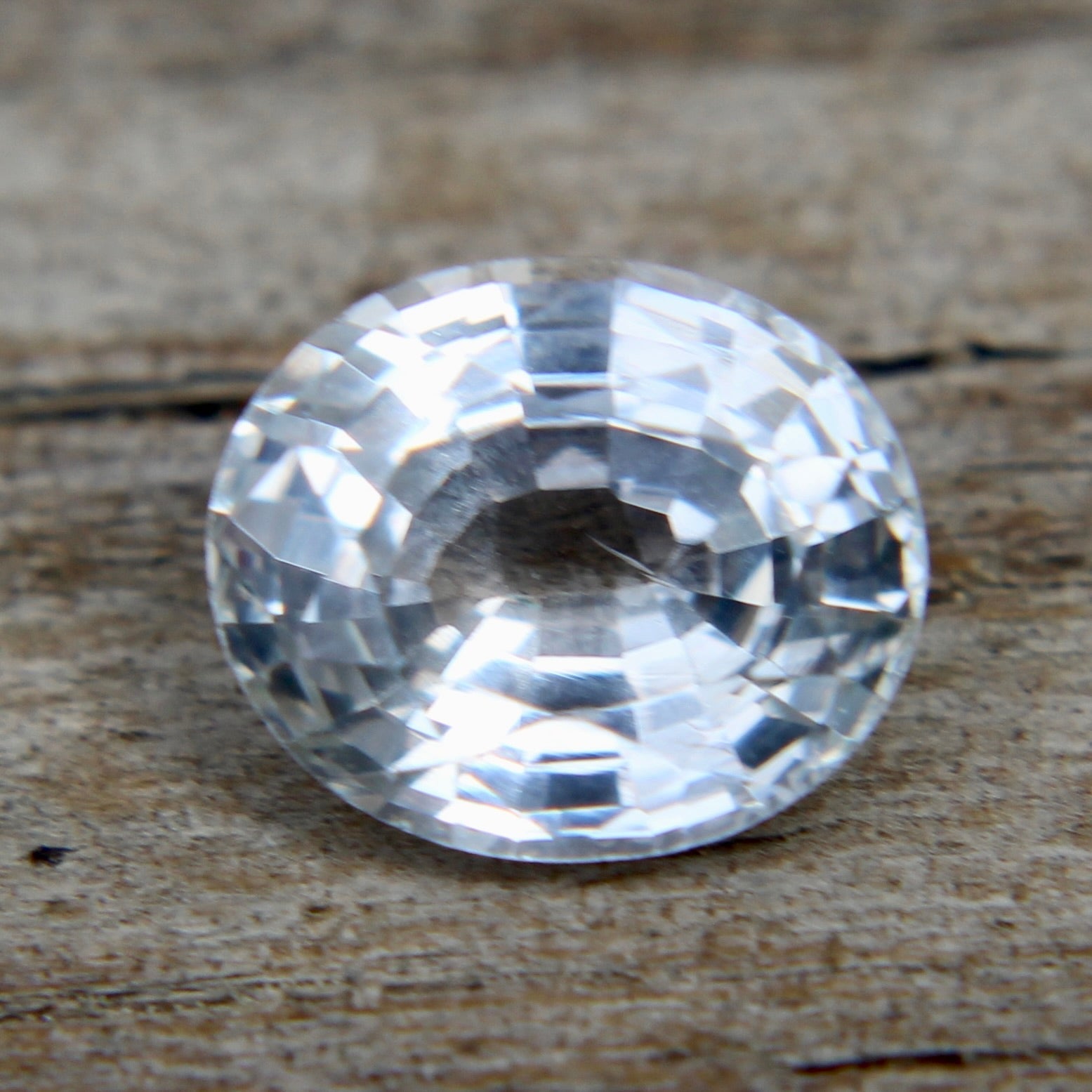 Natural White Sapphire - Sapphirepal