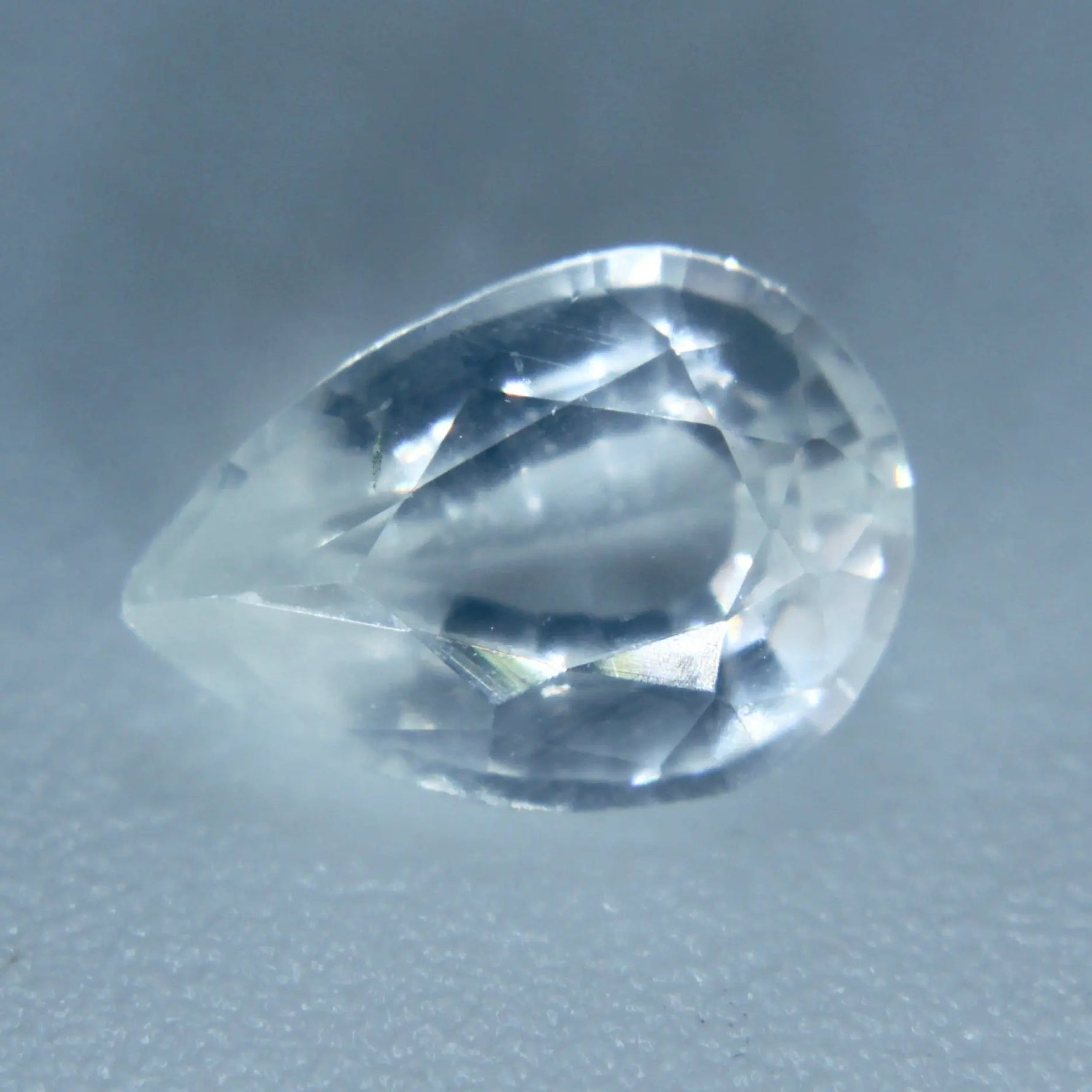 Natural White Sapphire - Sapphirepal