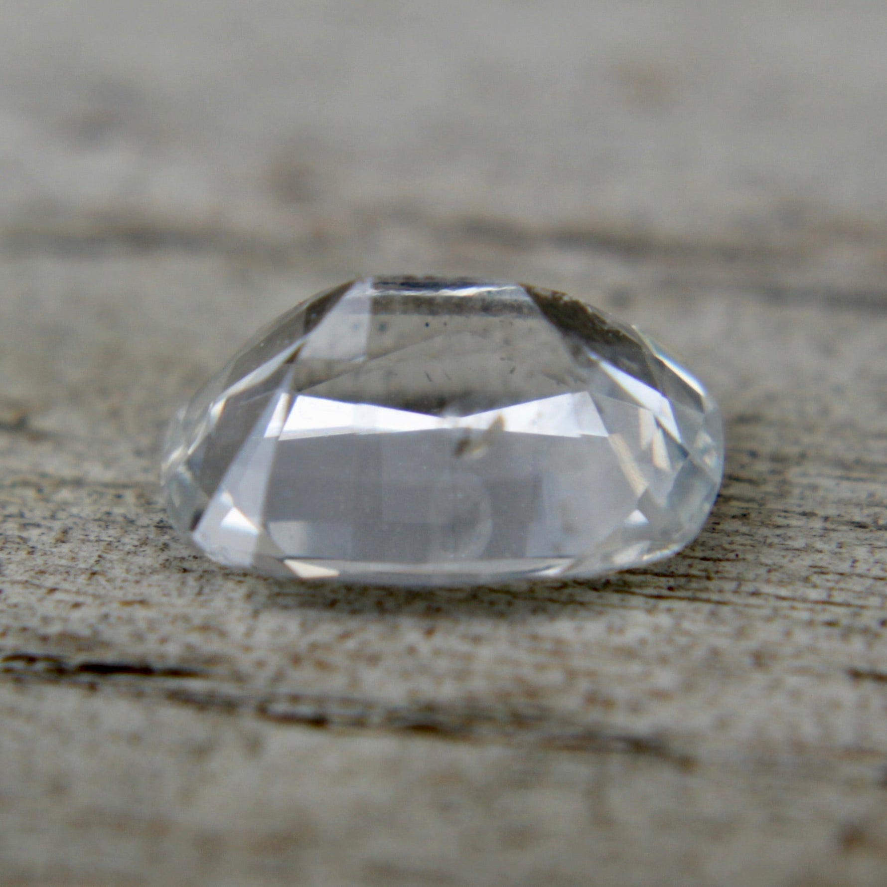 Natural White Sapphire - Sapphirepal