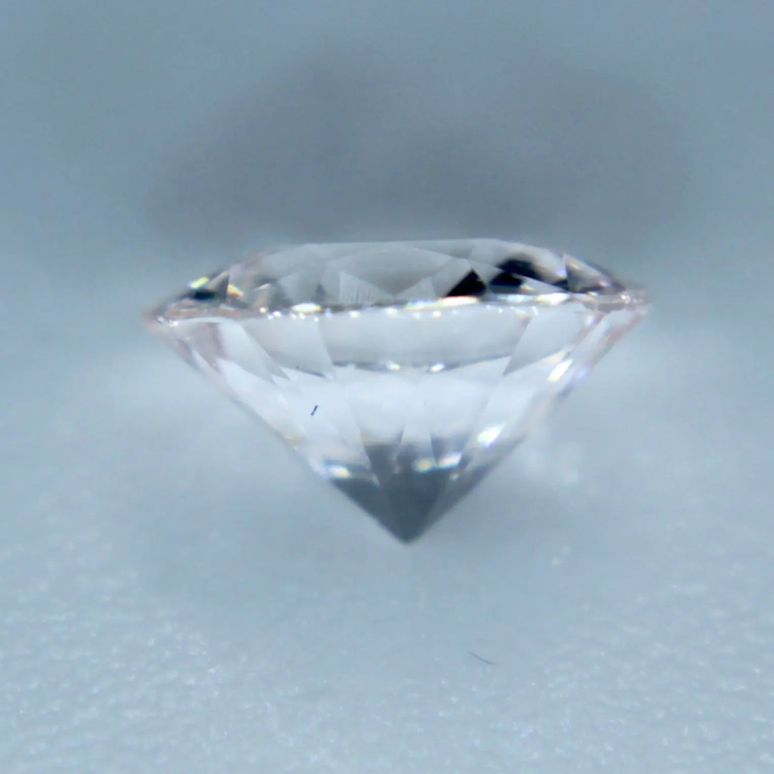 Natural White Sapphire - Sapphirepal