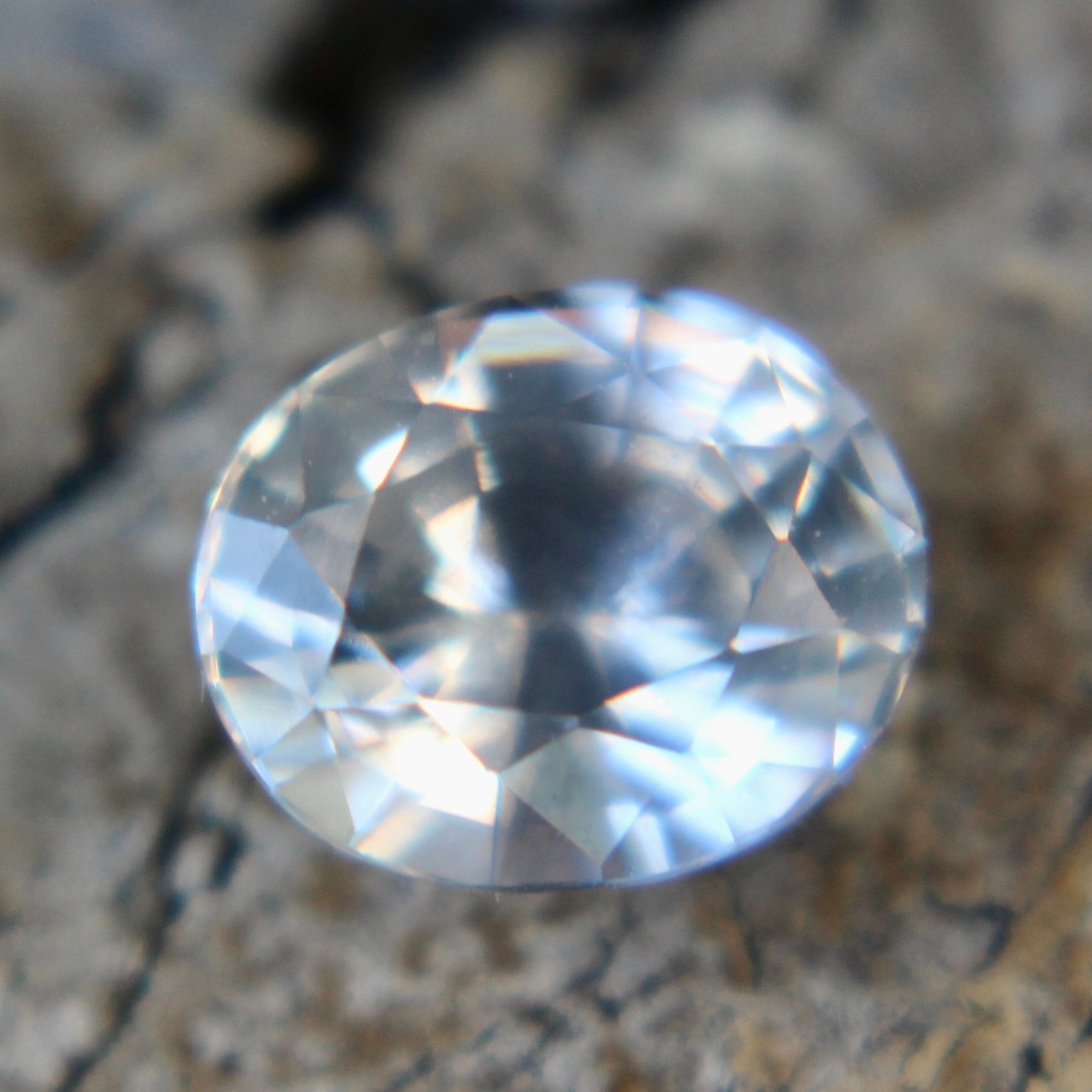 Natural White Sapphire - Sapphirepal