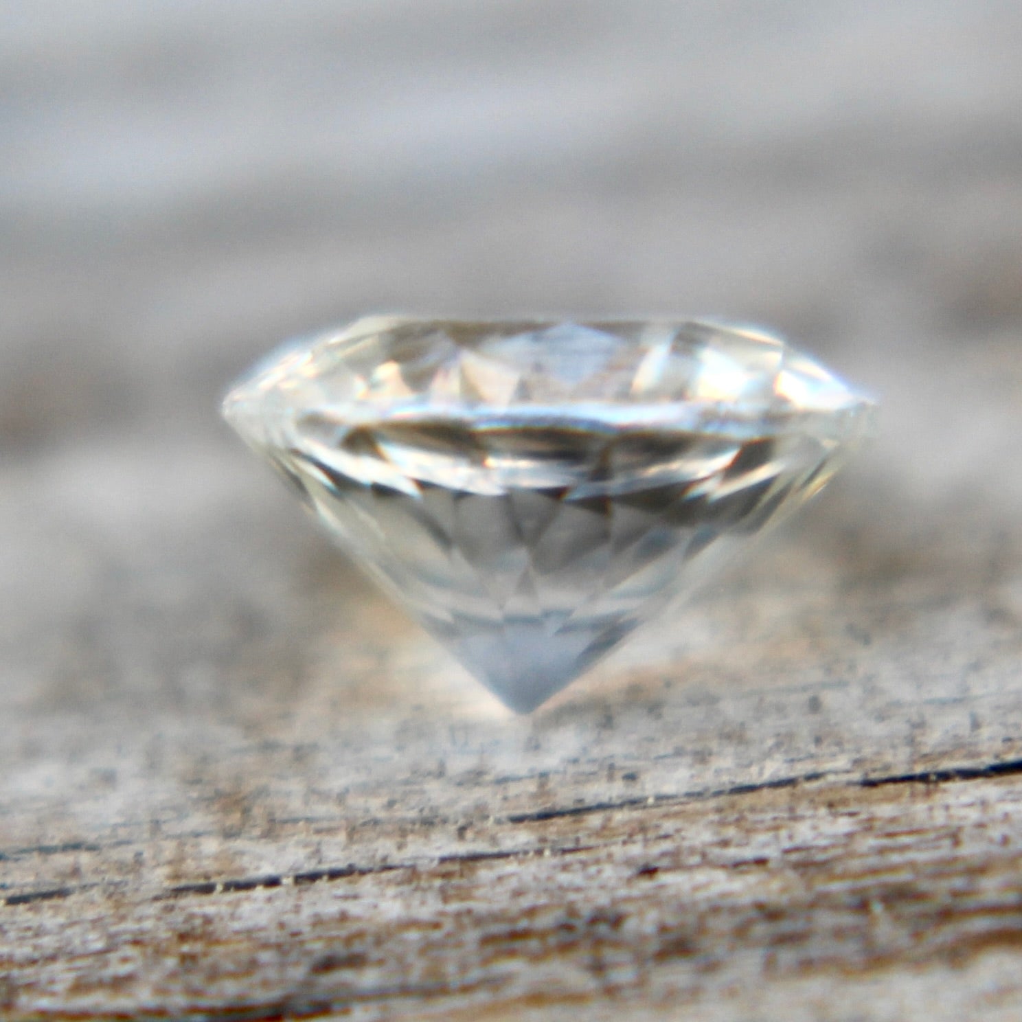 Loose round white sapphire for engagement ring designs