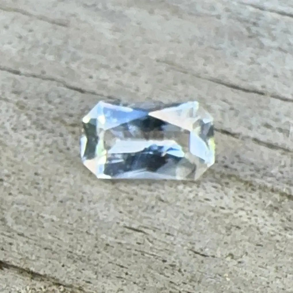 Natural White Sapphire - Sapphirepal