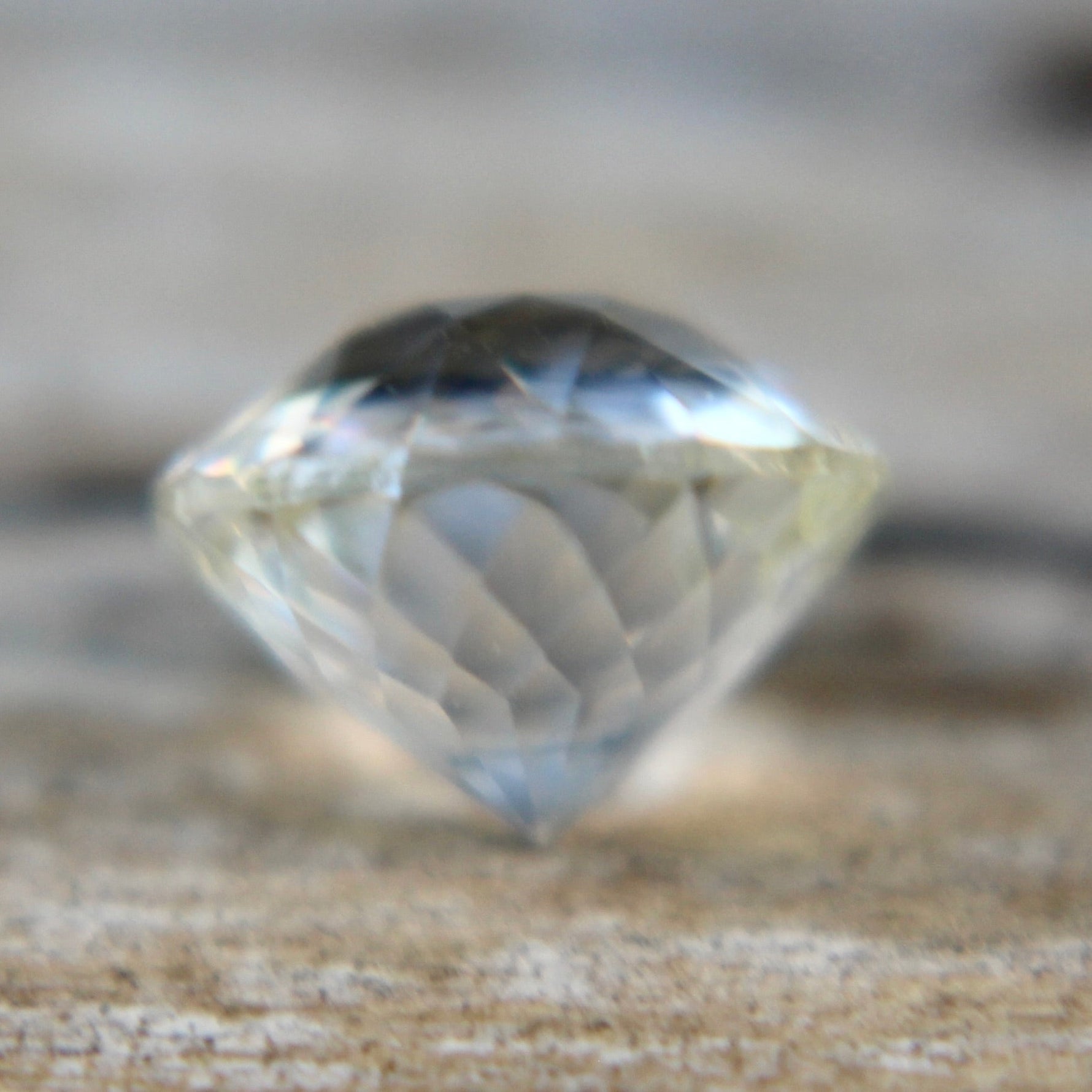 Natural White Sapphire - Sapphirepal