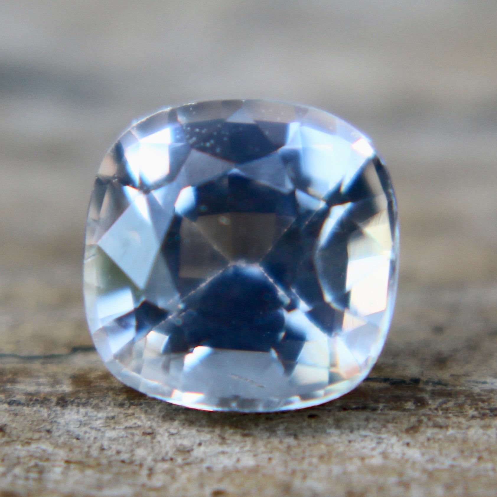 Natural White Sapphire - Sapphirepal