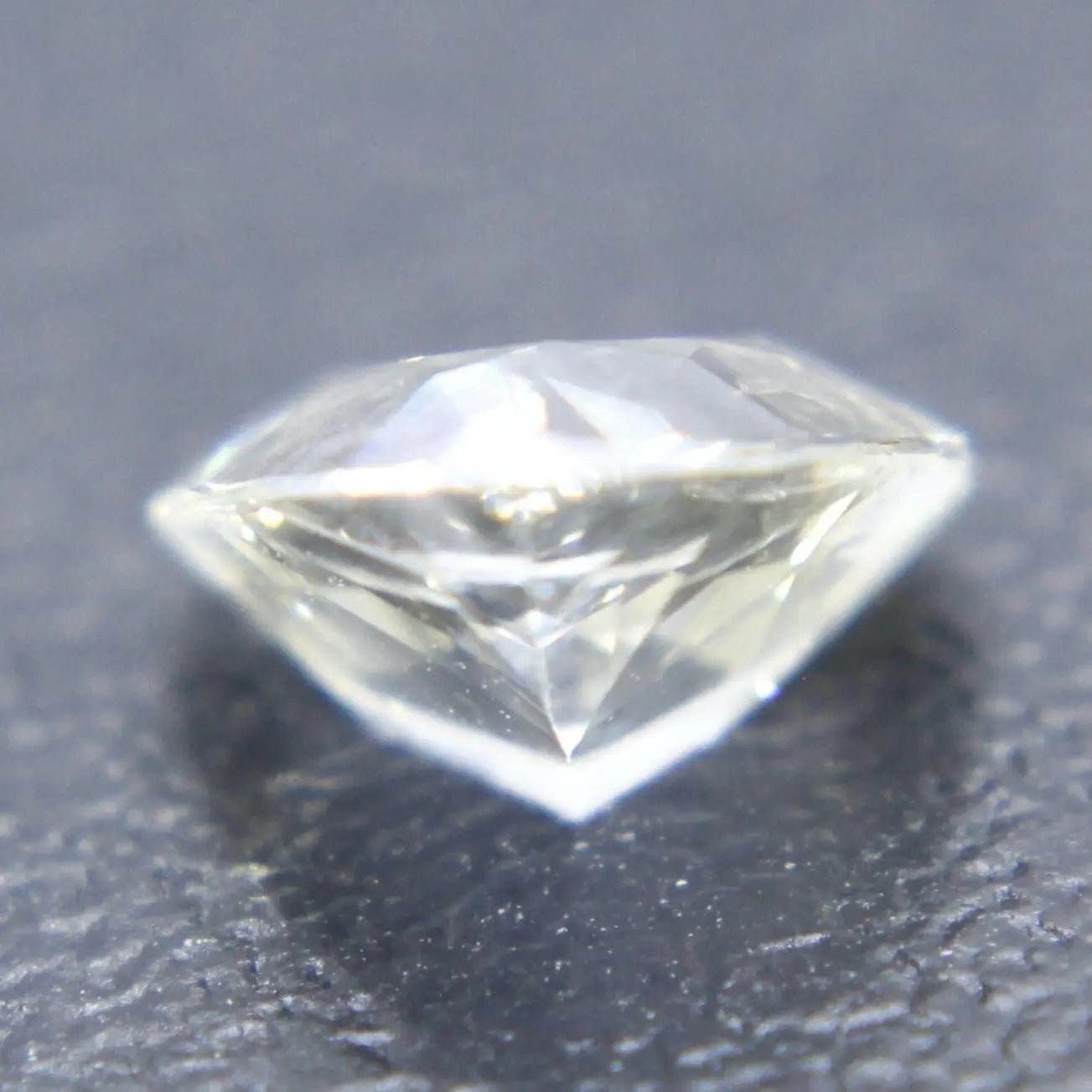 Untreated white sapphire trillion cut VS clarity engagement ring gemstone