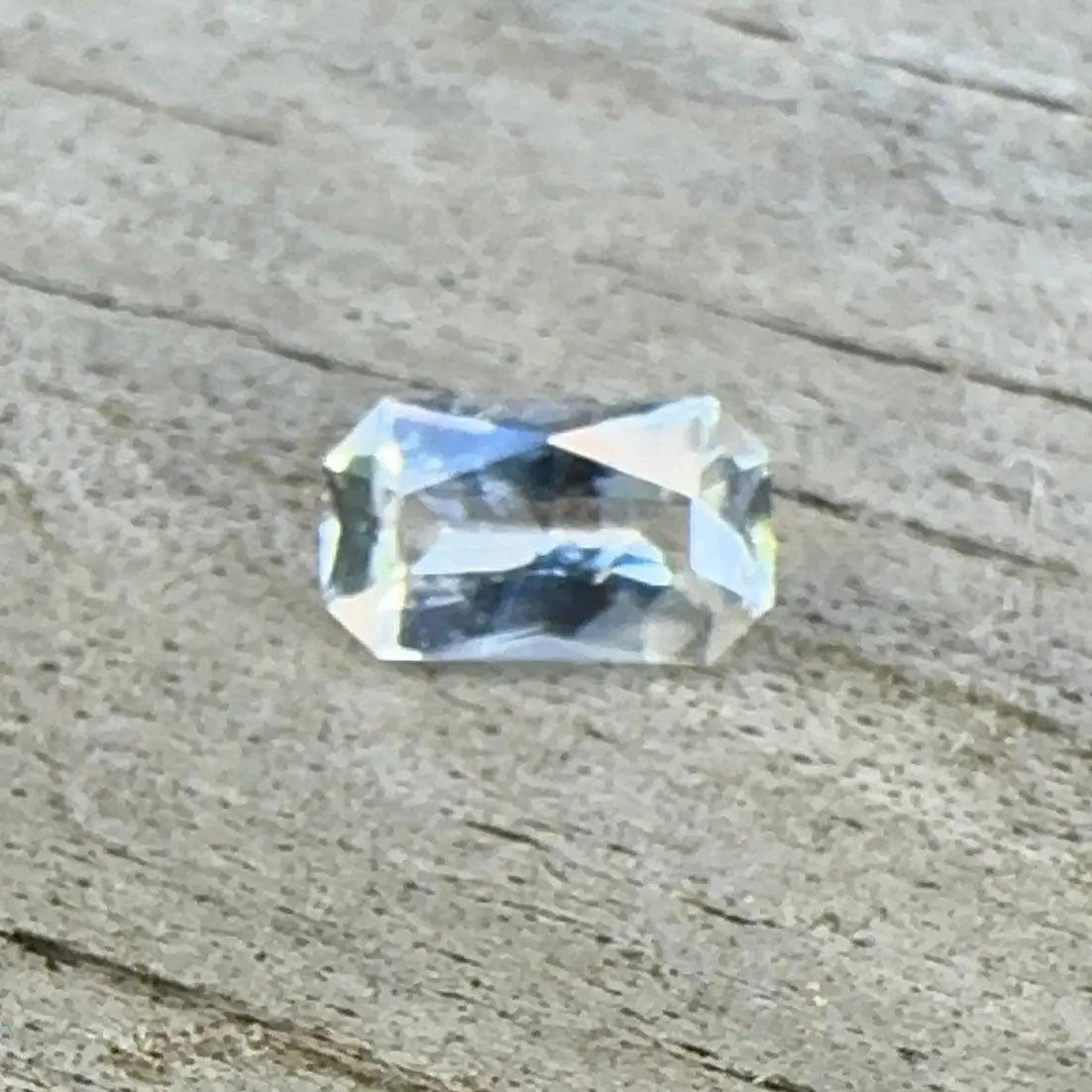 Natural White Sapphire - Sapphirepal