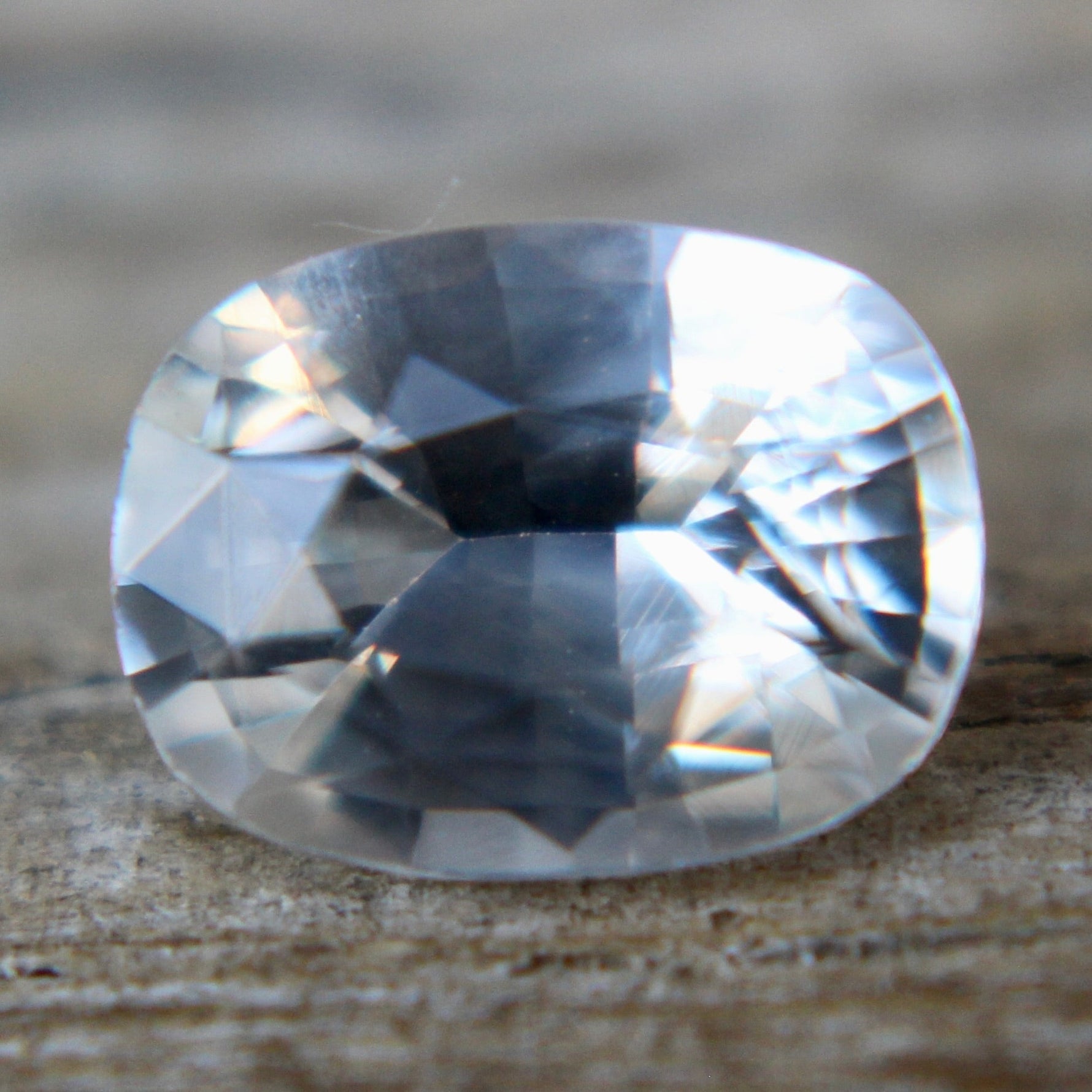 Natural White Sapphire - Sapphirepal