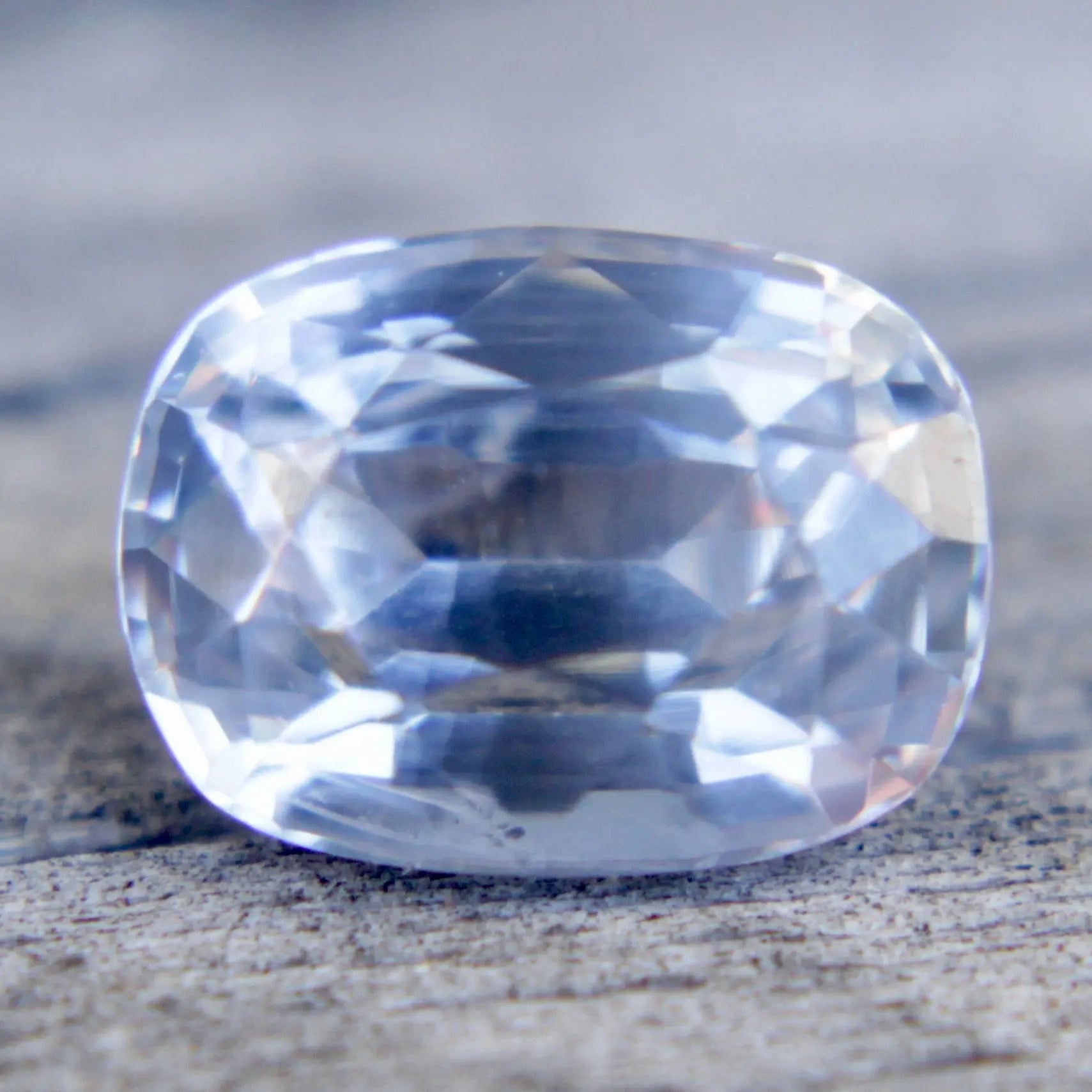 Natural White Sapphire - Sapphirepal
