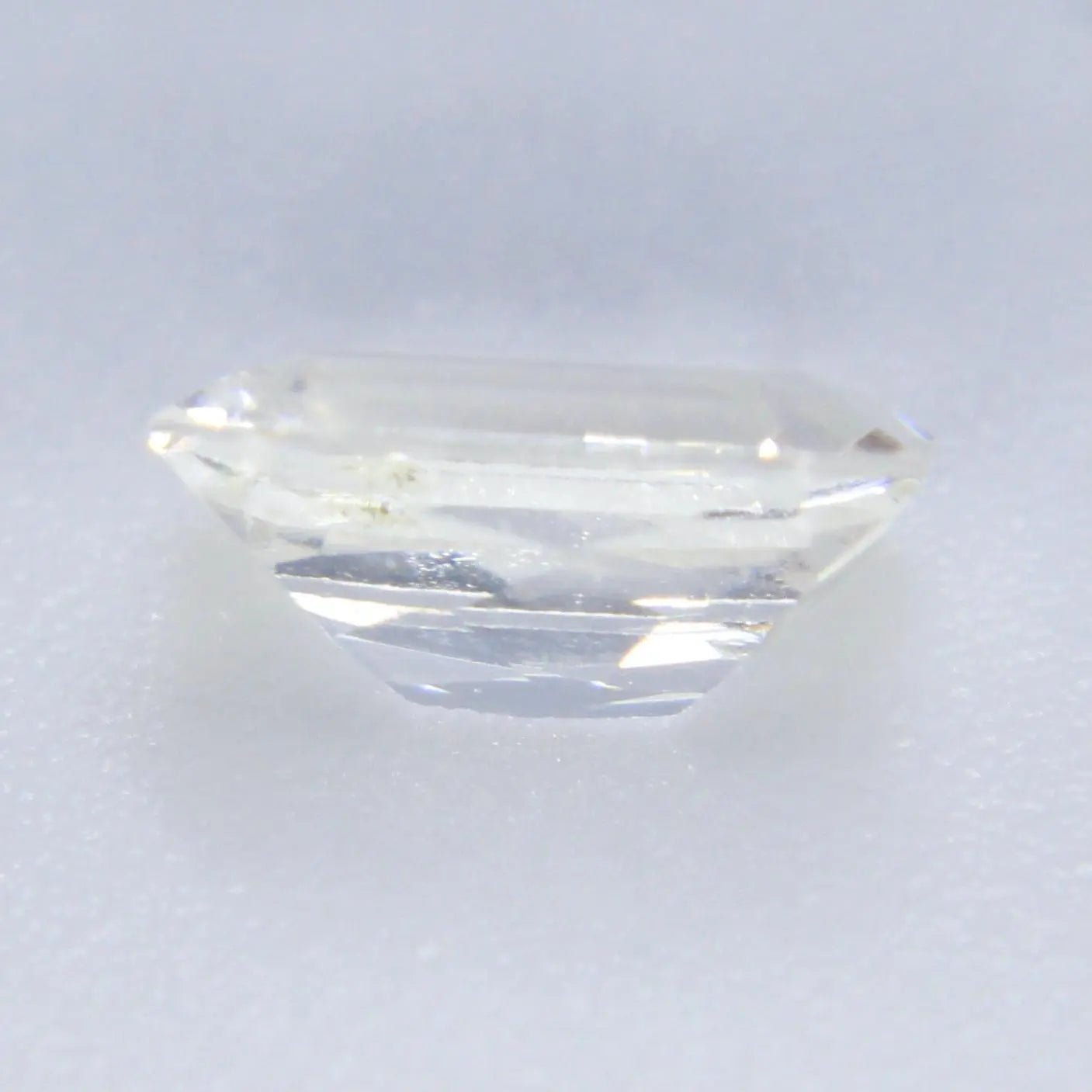 Natural White Sapphire - Sapphirepal