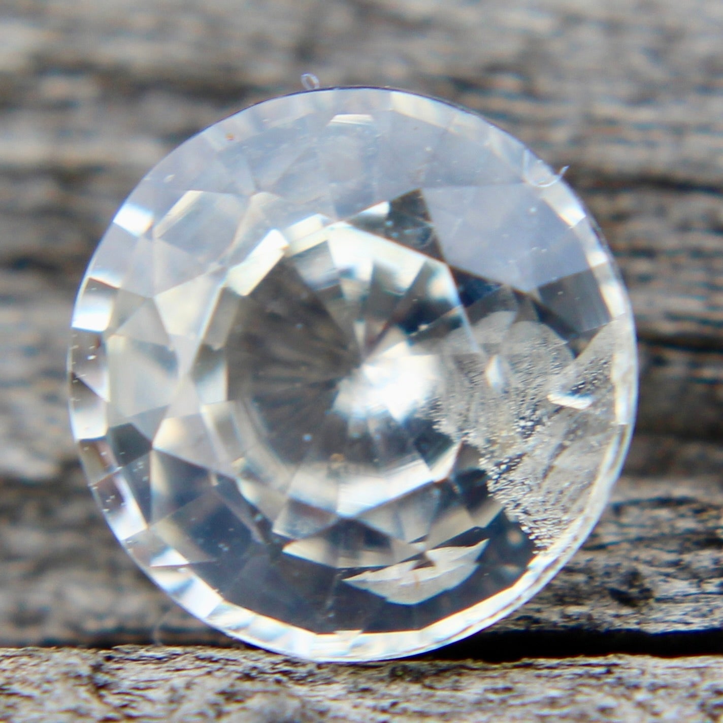 Natural White Sapphire - Sapphirepal