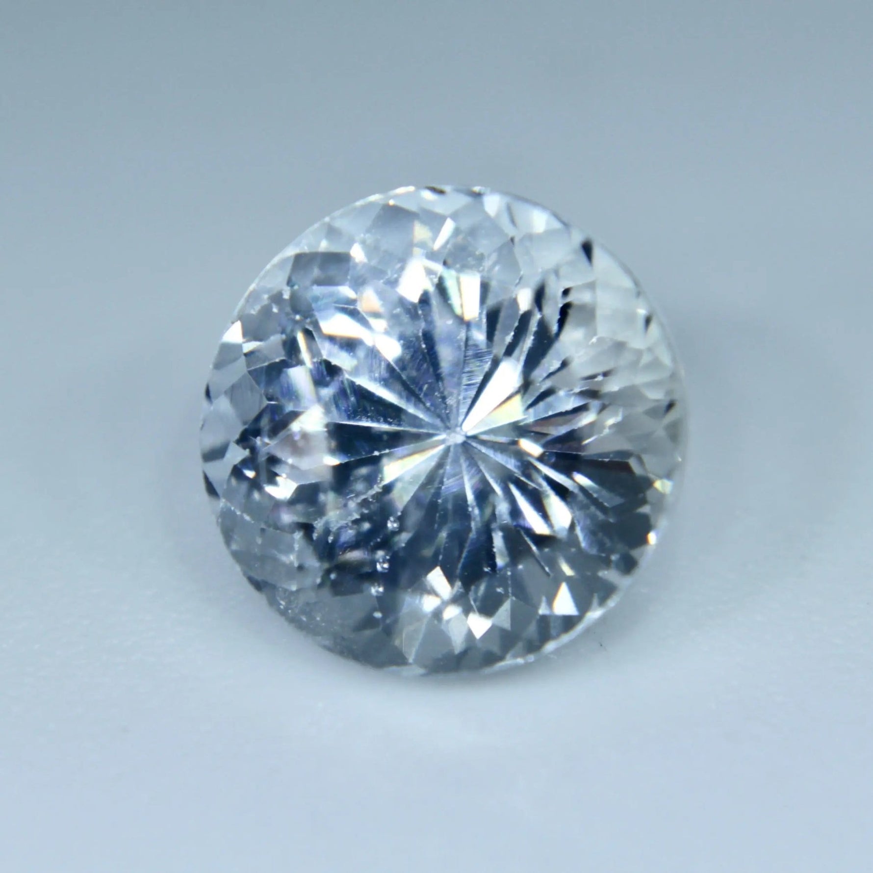 Natural White Sapphire - Sapphirepal