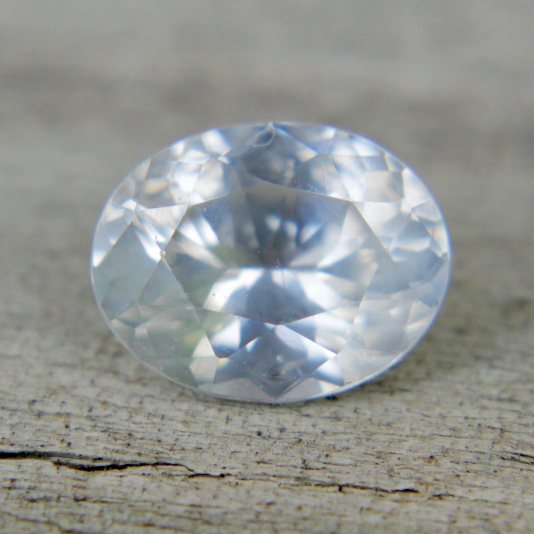 Natural White Sapphire - Sapphirepal