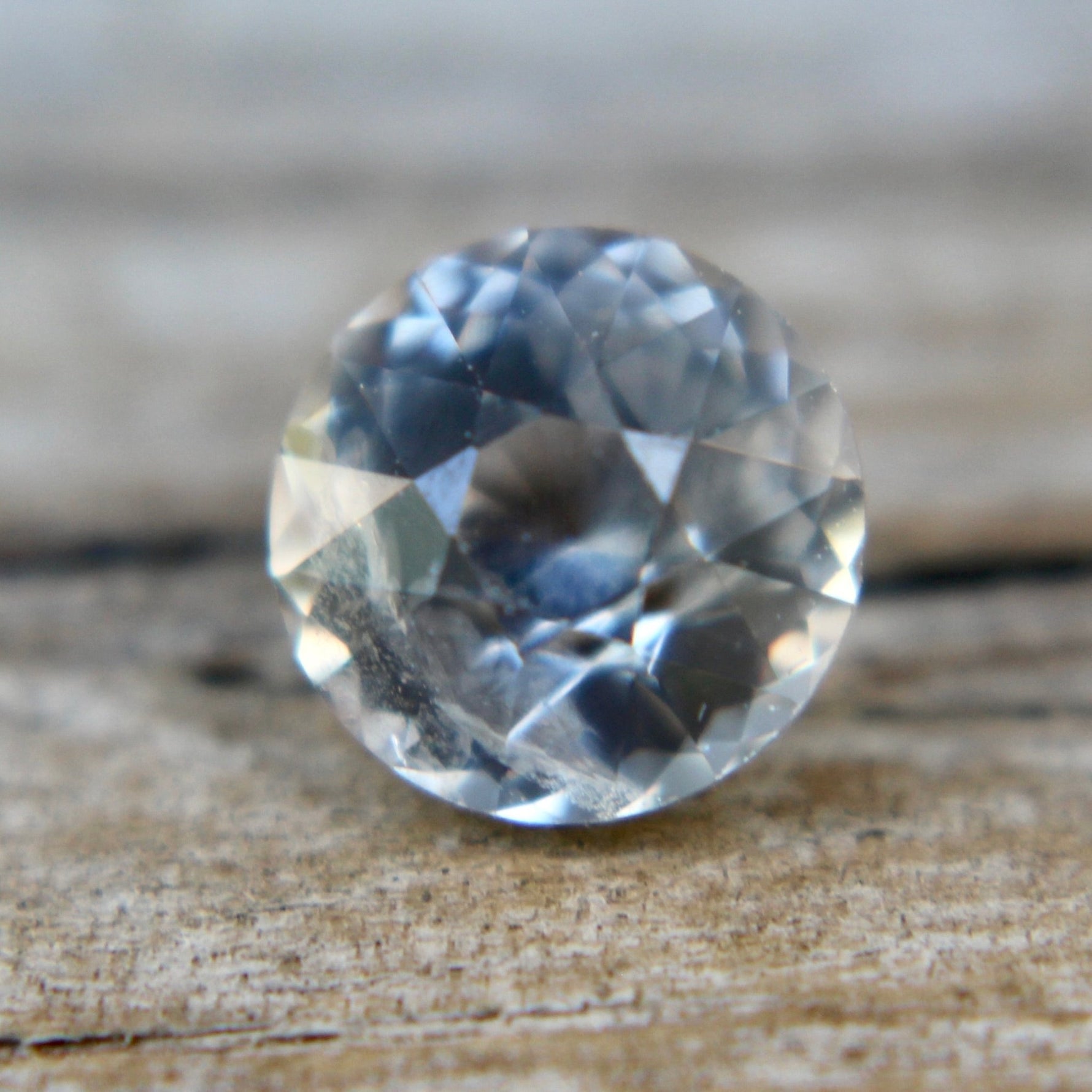 Natural White Sapphire - Sapphirepal