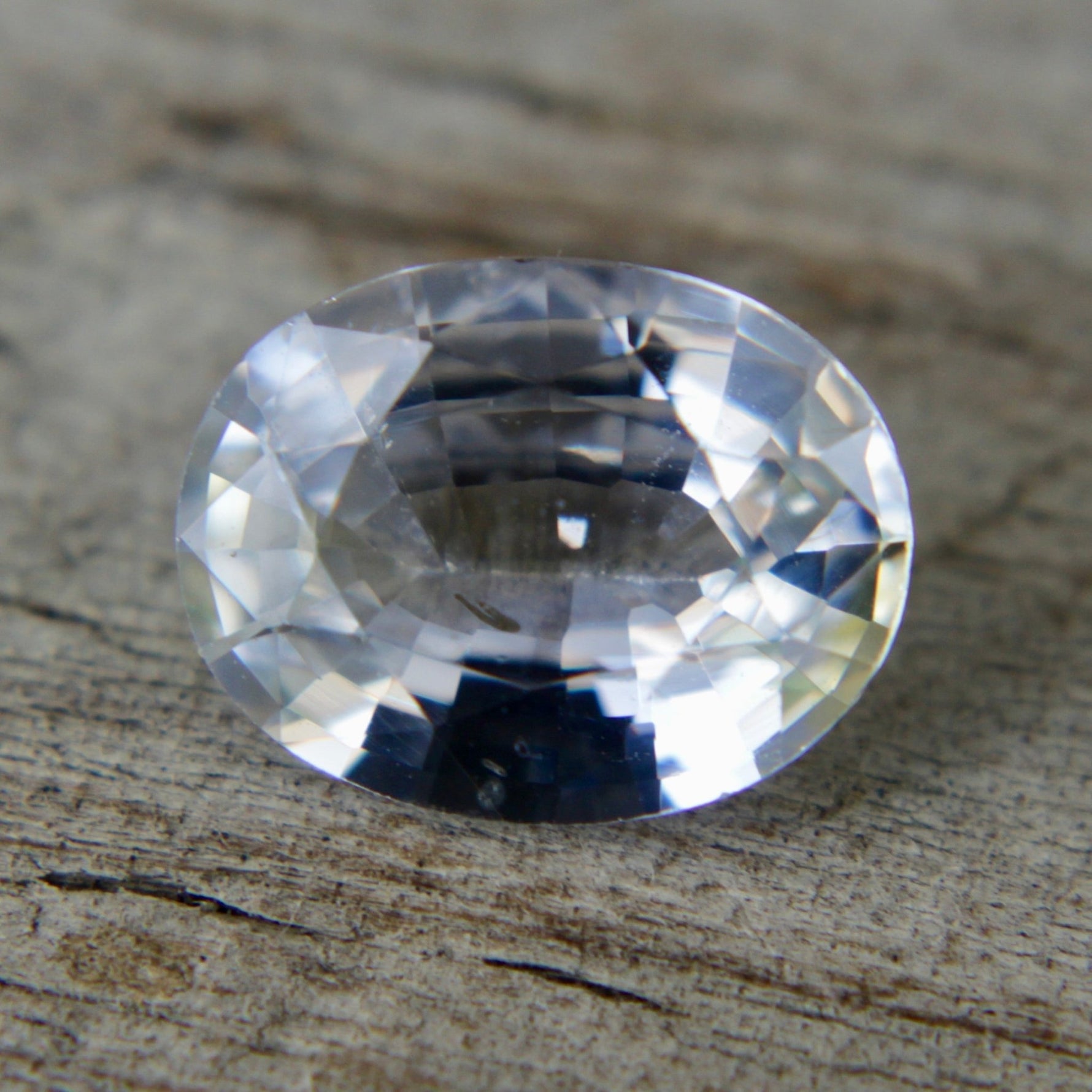 Natural White Sapphire - Sapphirepal