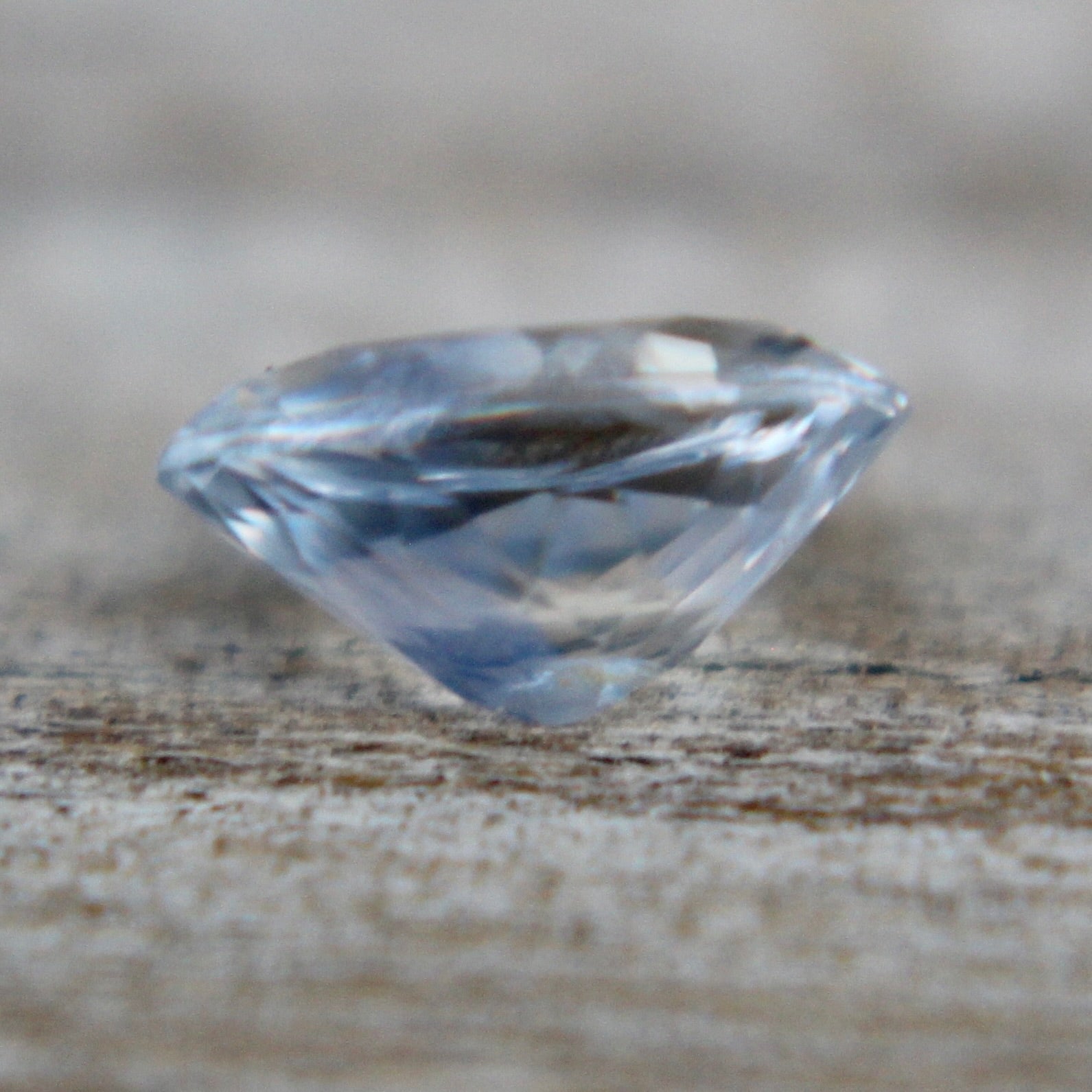 Natural White Sapphire - Sapphirepal