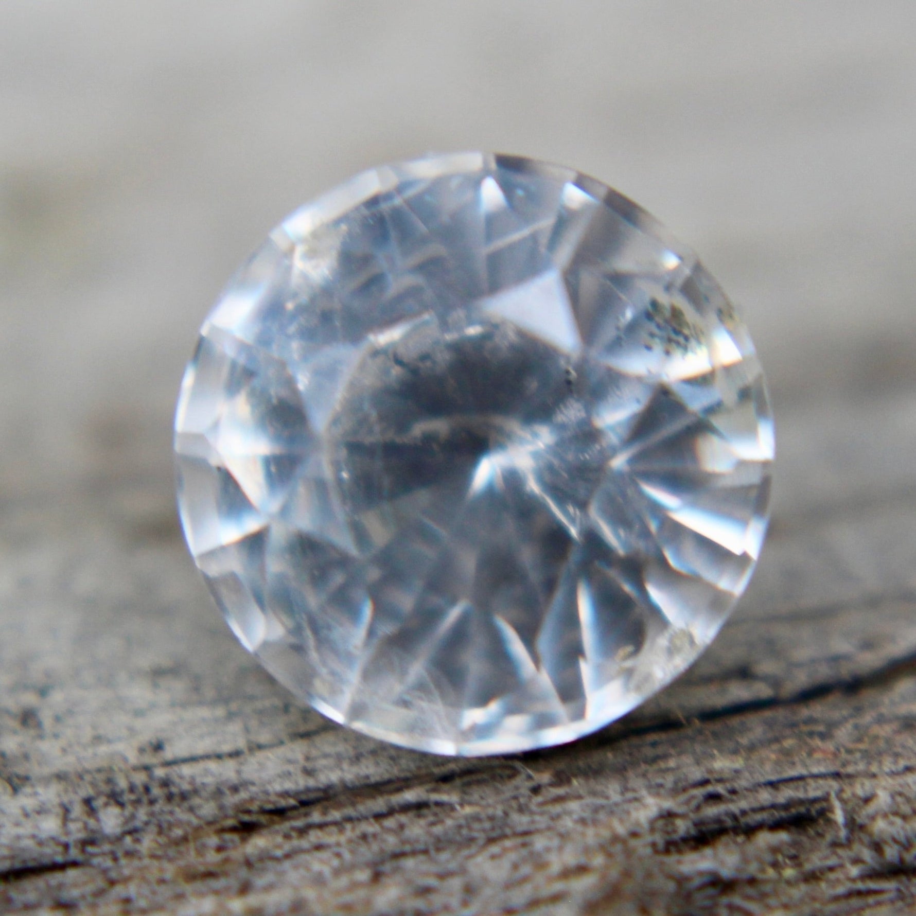 Natural White Sapphire - Sapphirepal