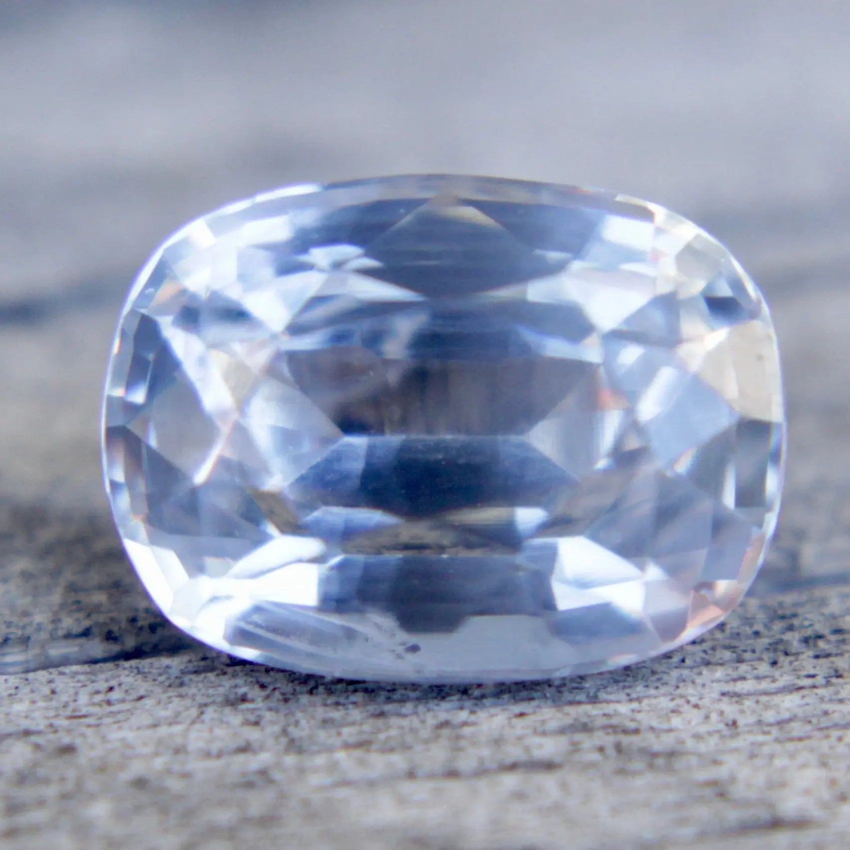 Natural White Sapphire - Sapphirepal