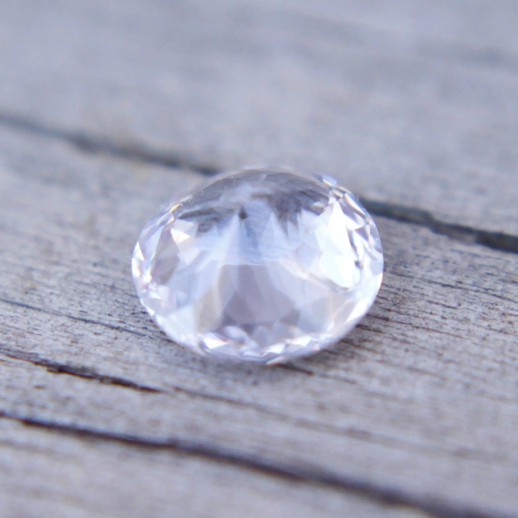 Natural White Sapphire - Sapphirepal