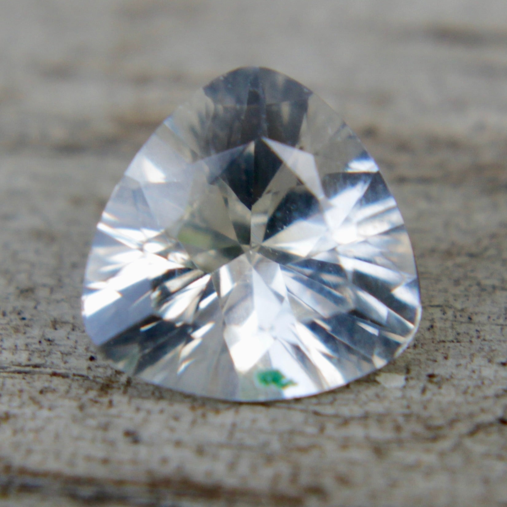 Natural White Sapphire - Sapphirepal