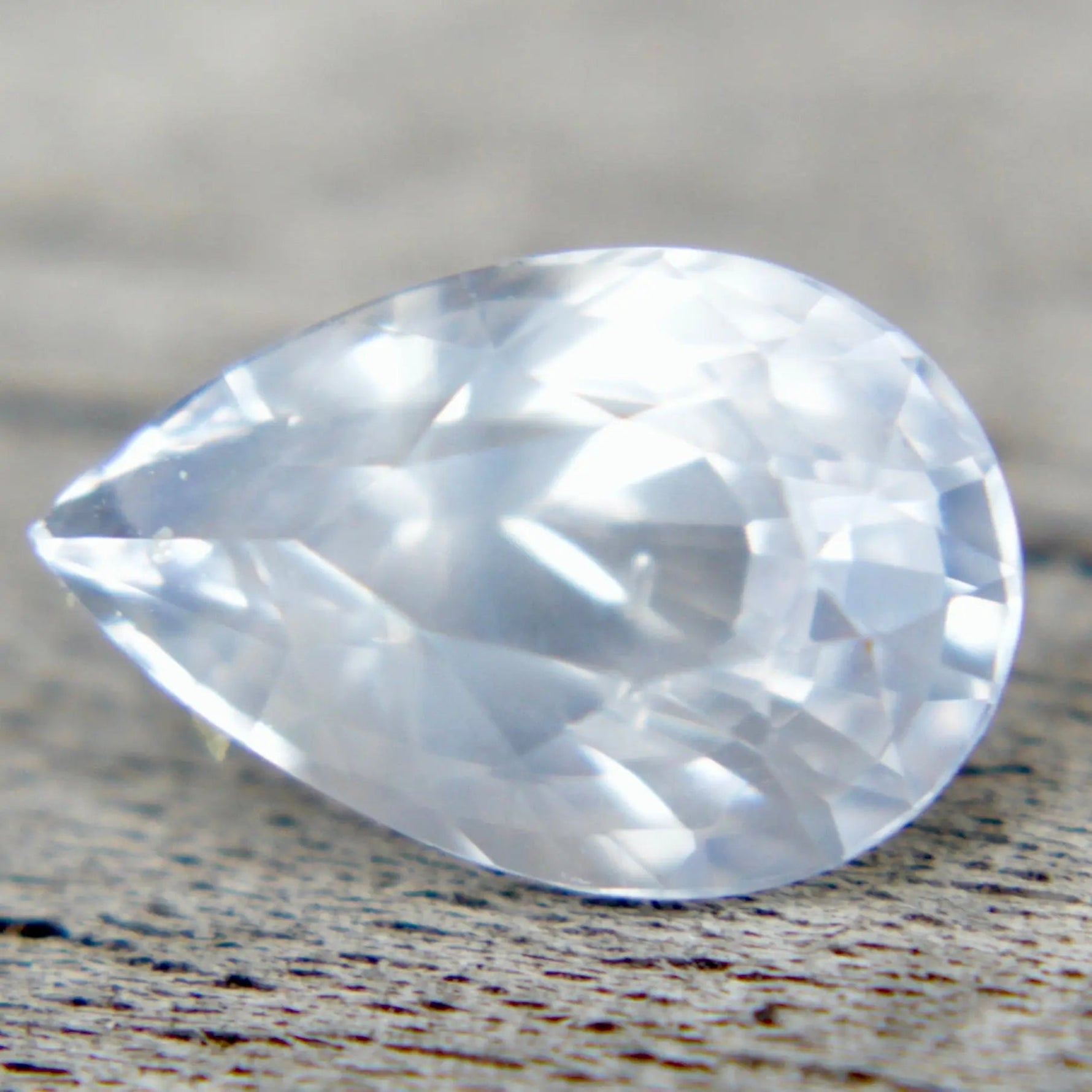 Natural White Sapphire - Sapphirepal