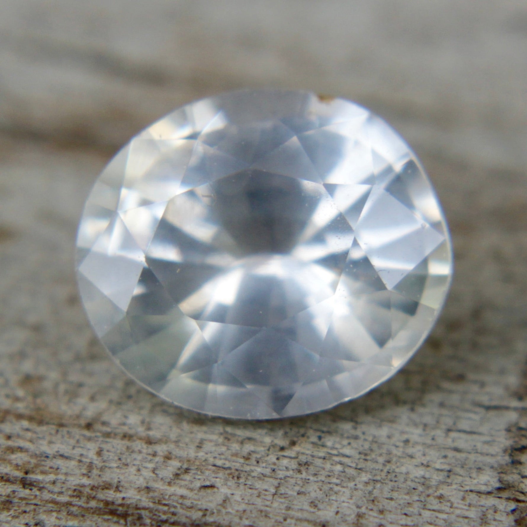 Natural White Sapphire - Sapphirepal