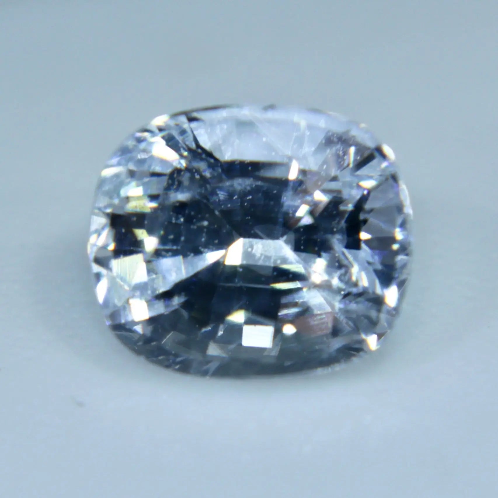 Natural White Sapphire - Sapphirepal