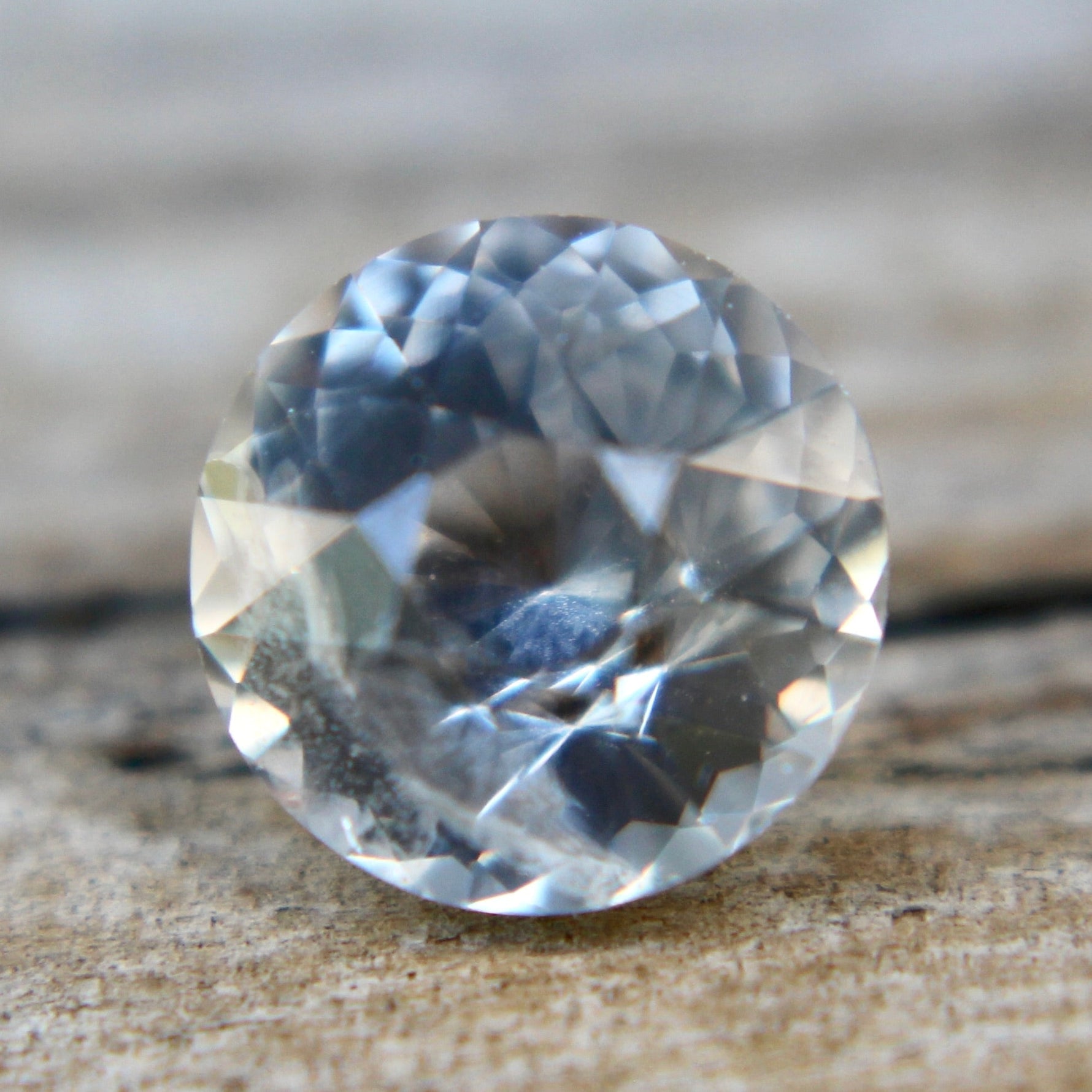 Natural White Sapphire - Sapphirepal