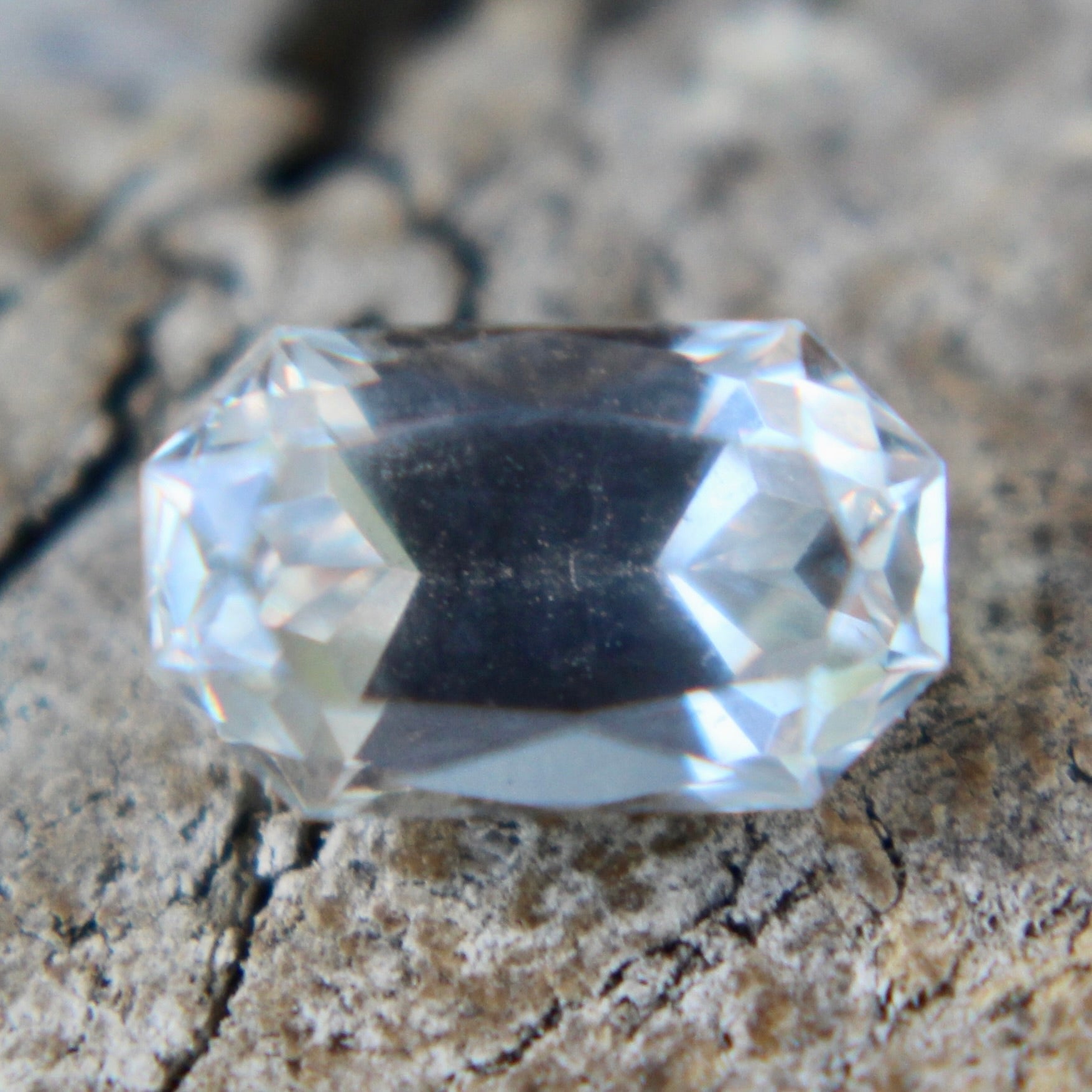 Natural White Sapphire - Sapphirepal