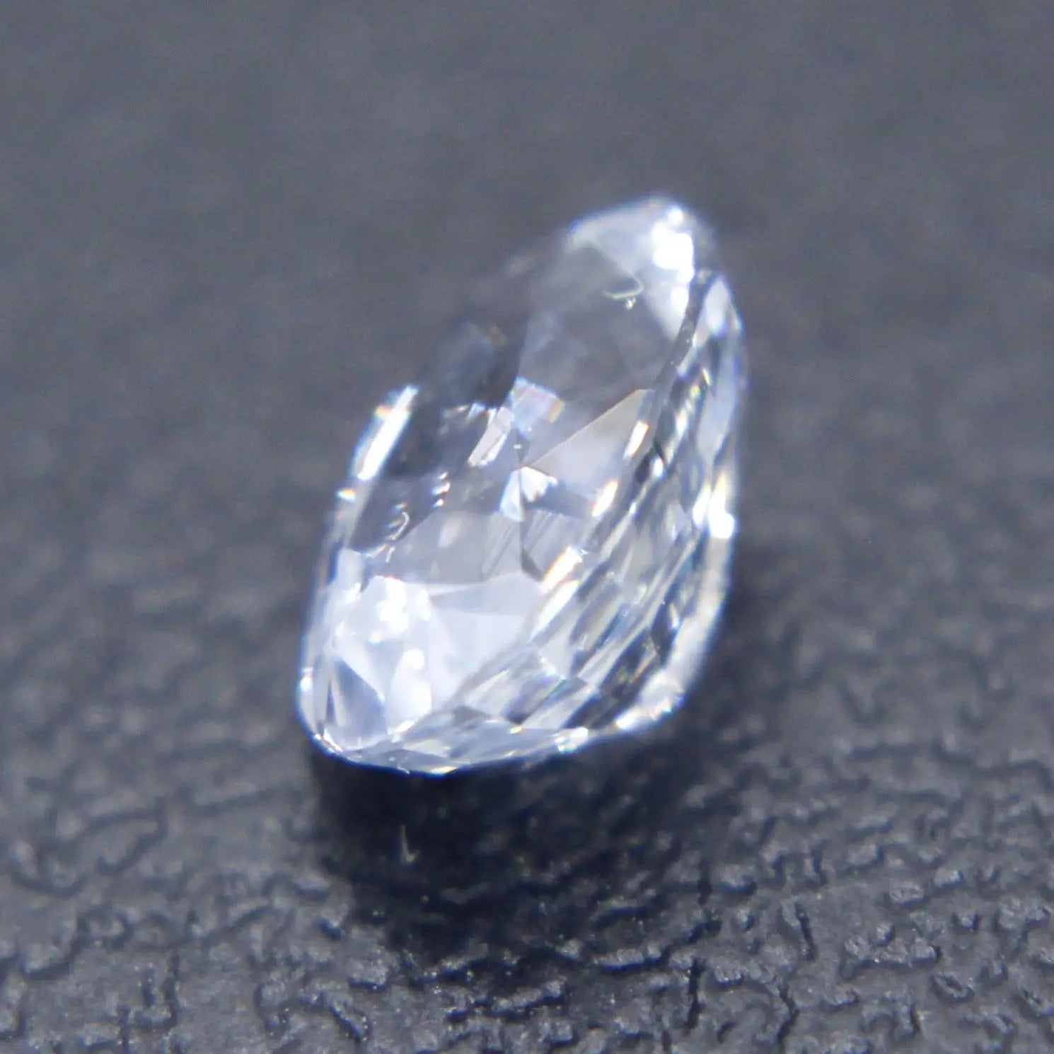 Natural White Sapphire - Sapphirepal