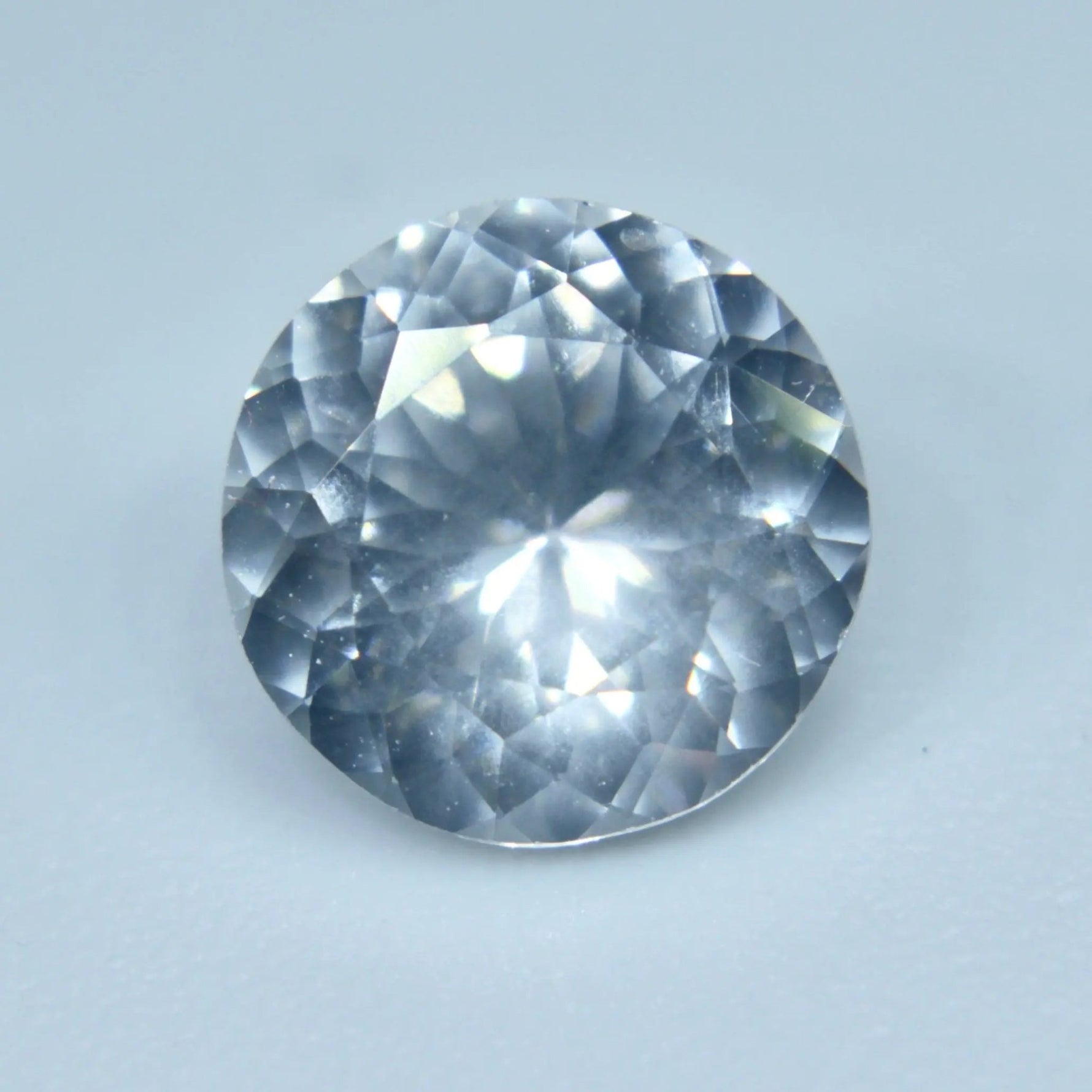 Natural White Sapphire - Sapphirepal