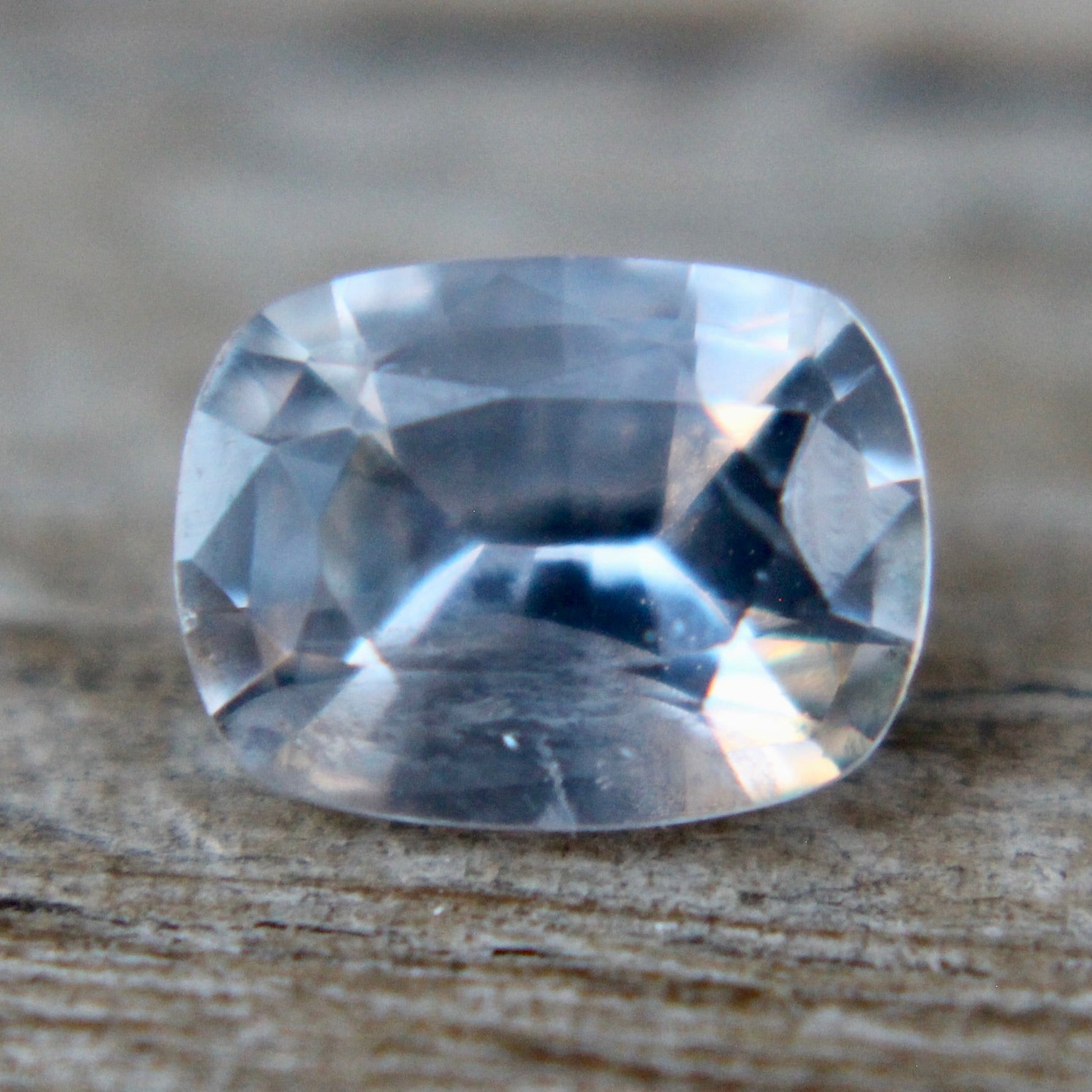 Natural White Sapphire - Sapphirepal
