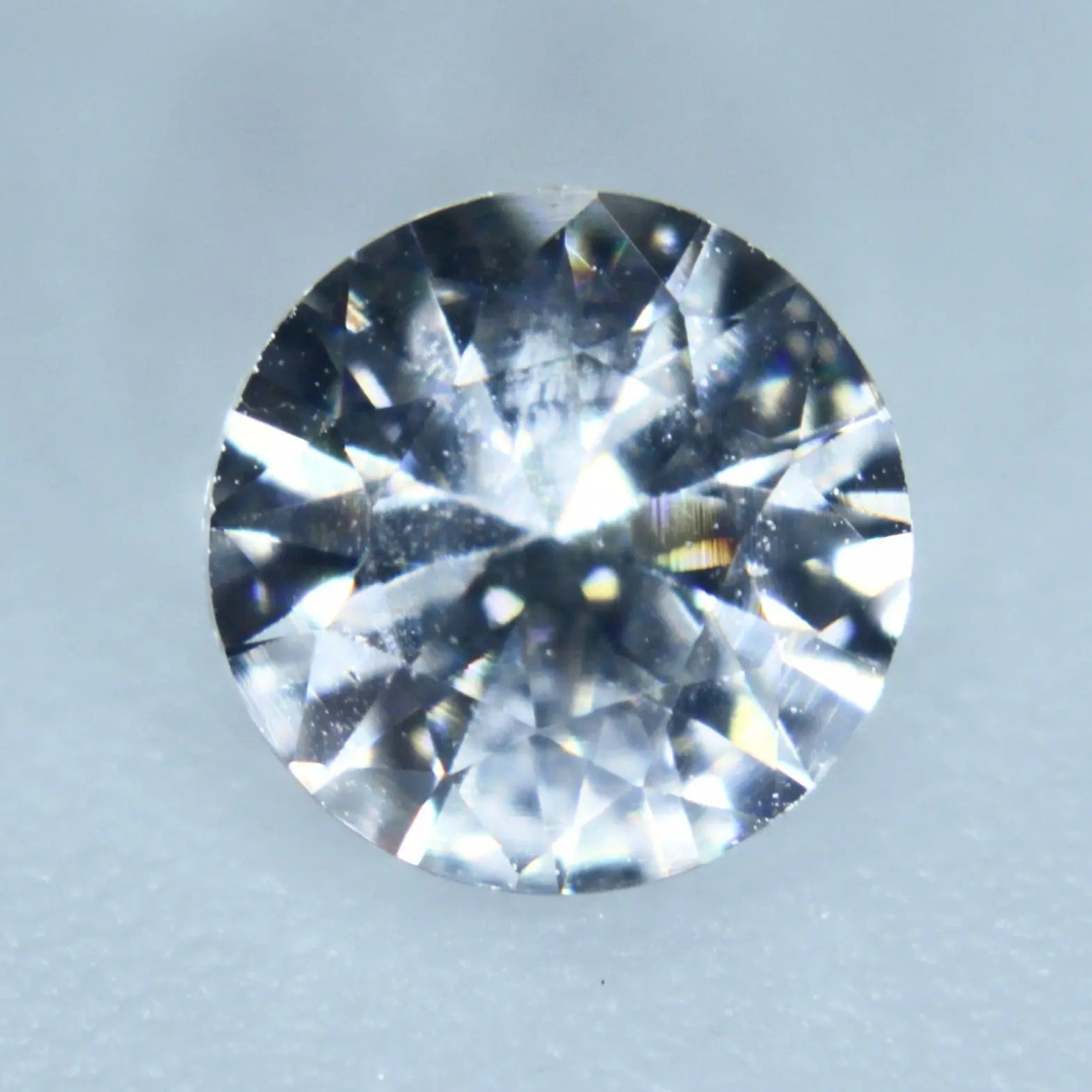 Natural White Sapphire - Sapphirepal