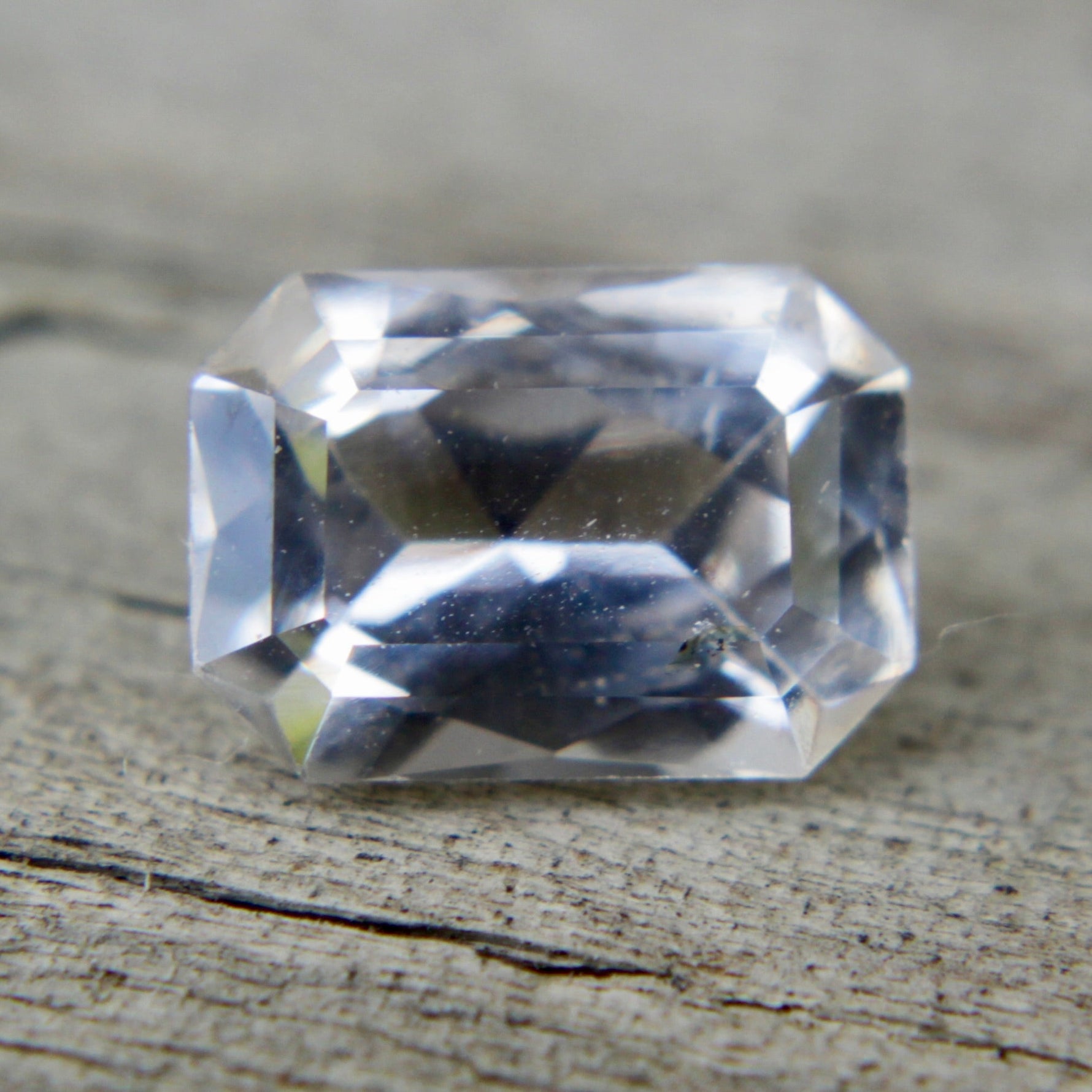 Natural White Sapphire - Sapphirepal