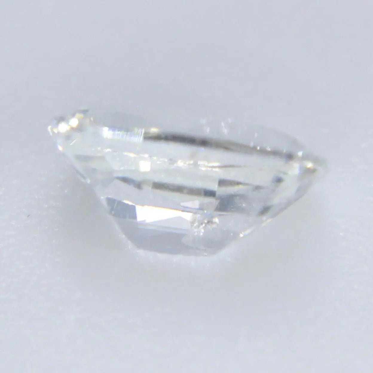 Natural White Sapphire - Sapphirepal