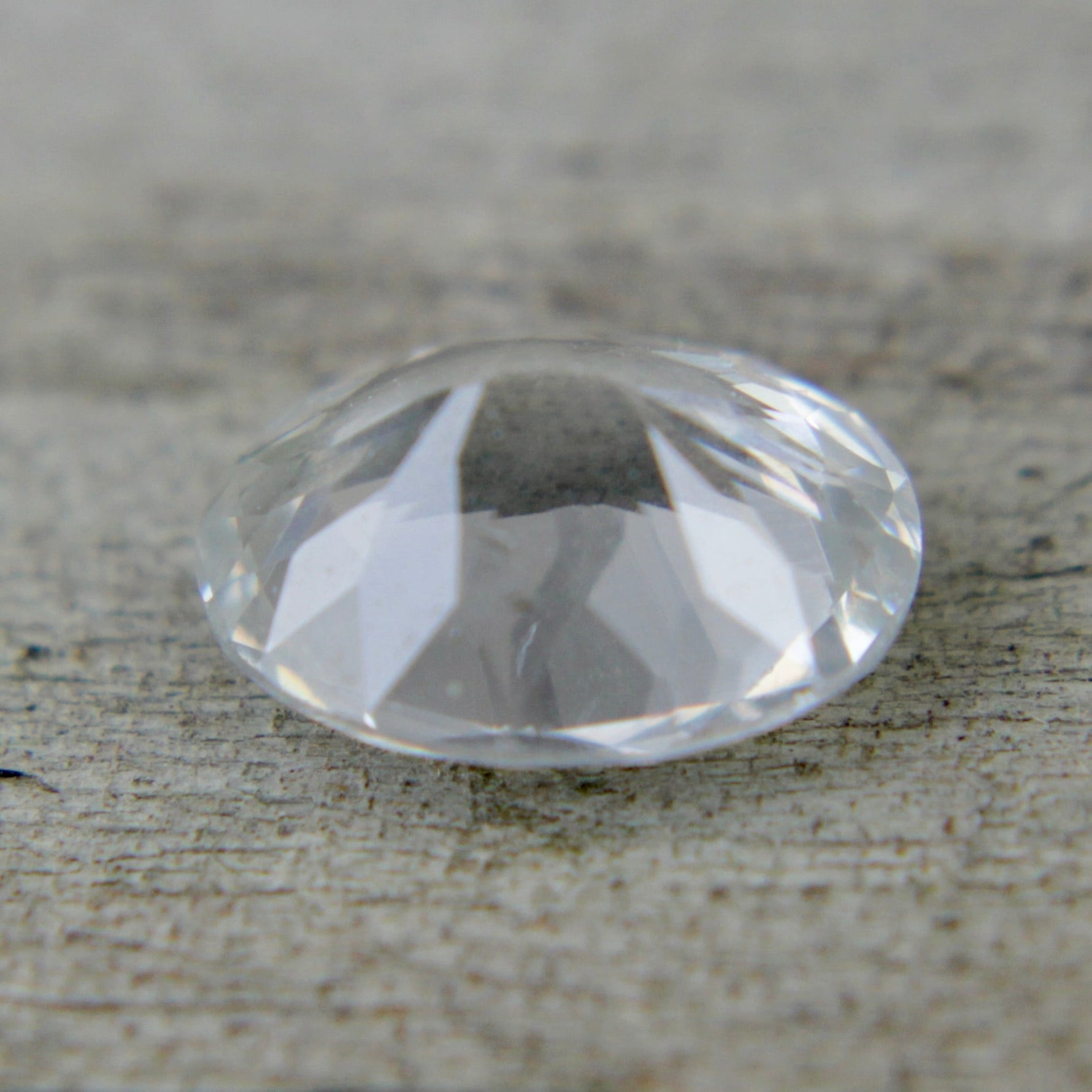 Natural White Sapphire - Sapphirepal