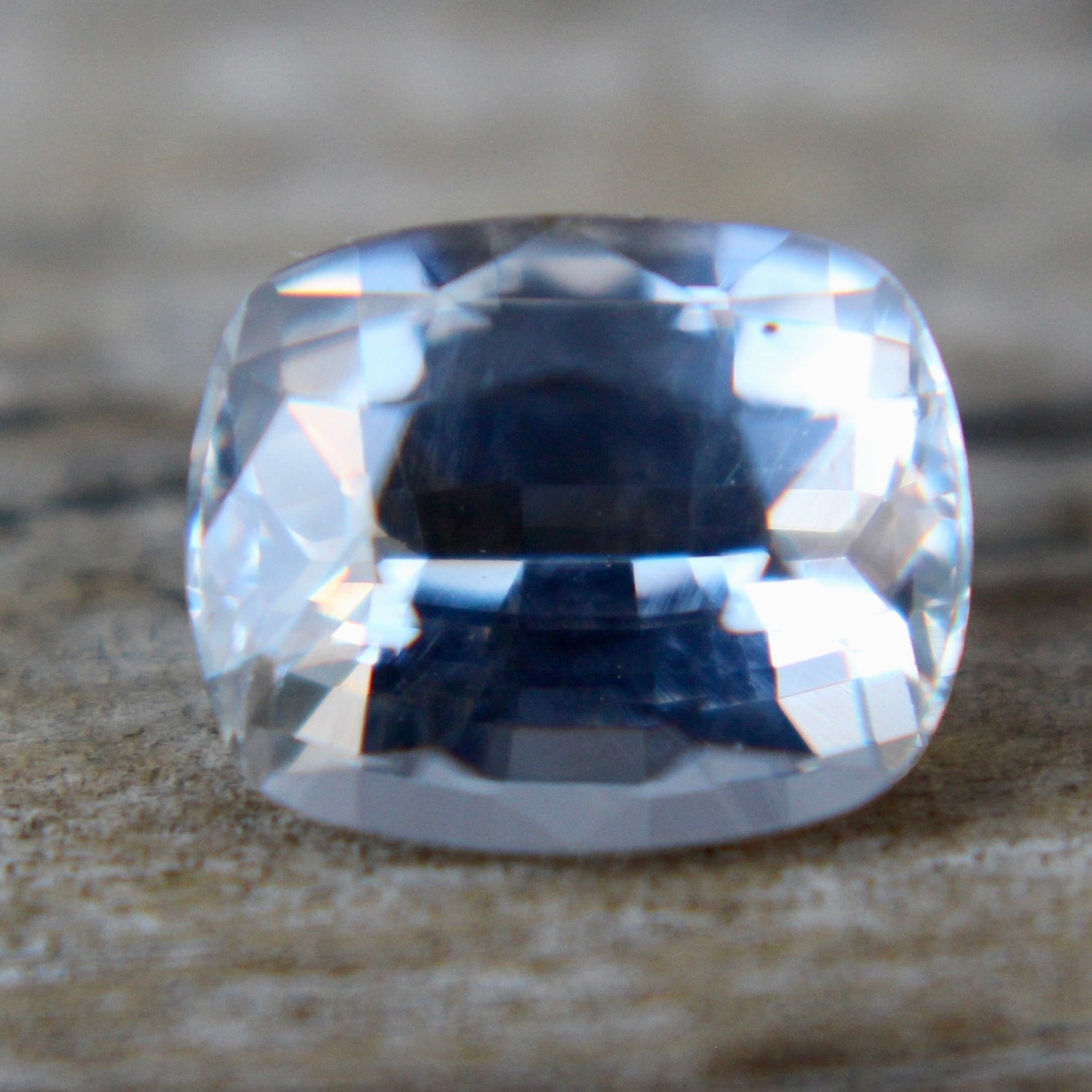 Natural White Sapphire - Sapphirepal