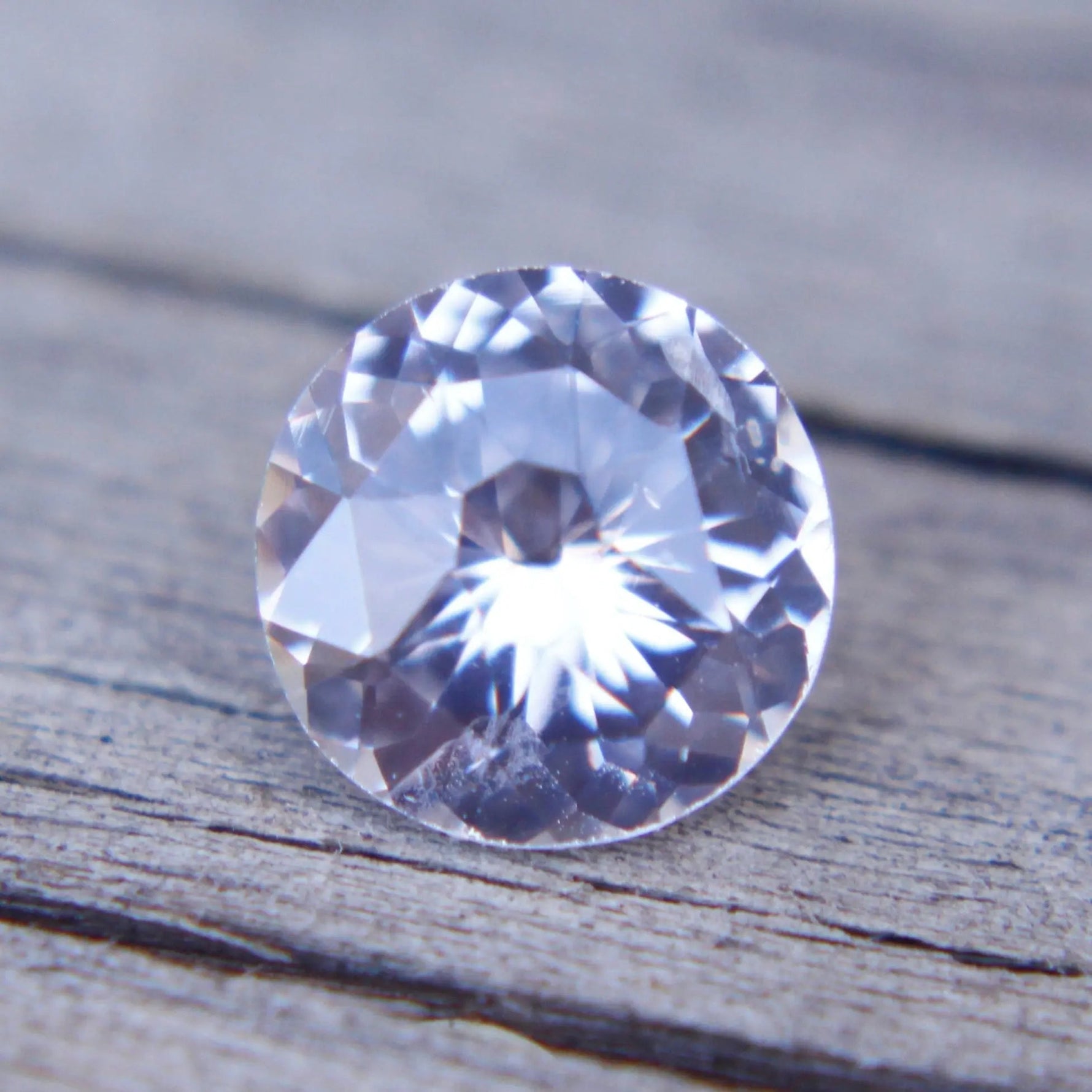 Natural White Sapphire - Sapphirepal