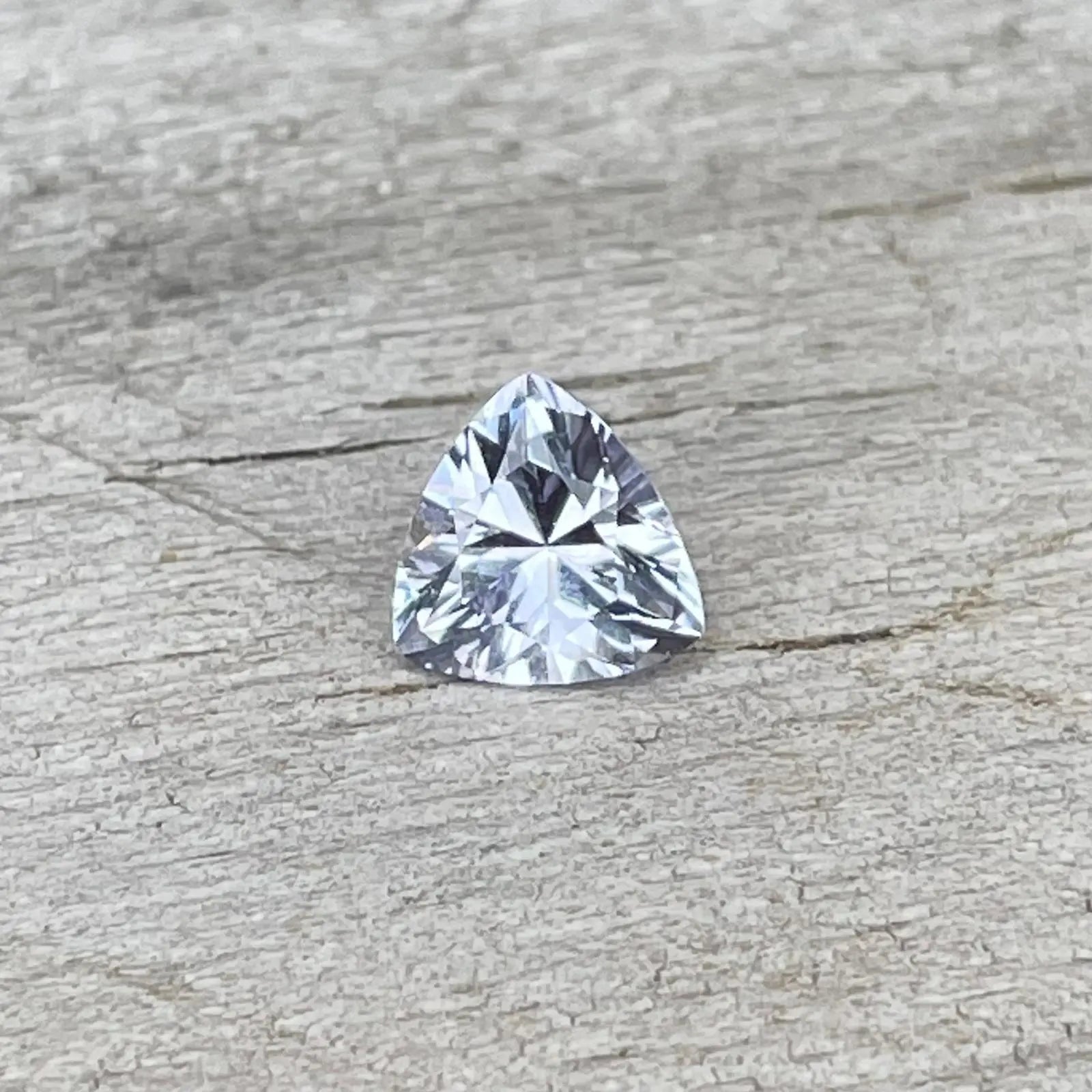 Natural White Sapphire - Sapphirepal
