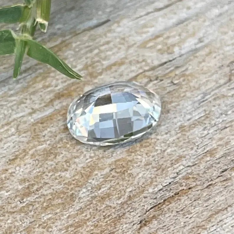 Natural White Sapphire - Sapphirepal
