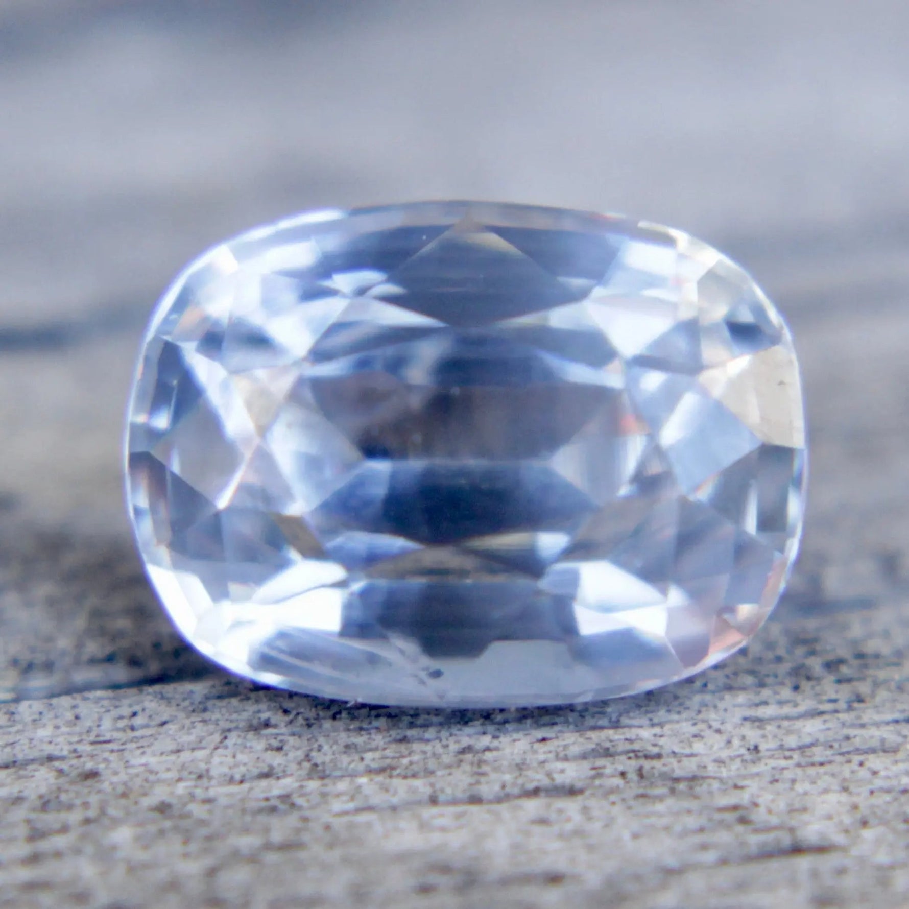 Natural White Sapphire - Sapphirepal