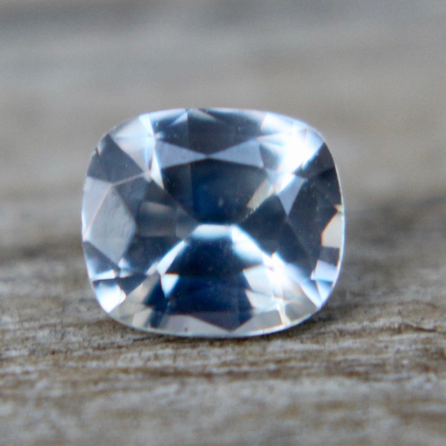 Natural White Sapphire - Sapphirepal