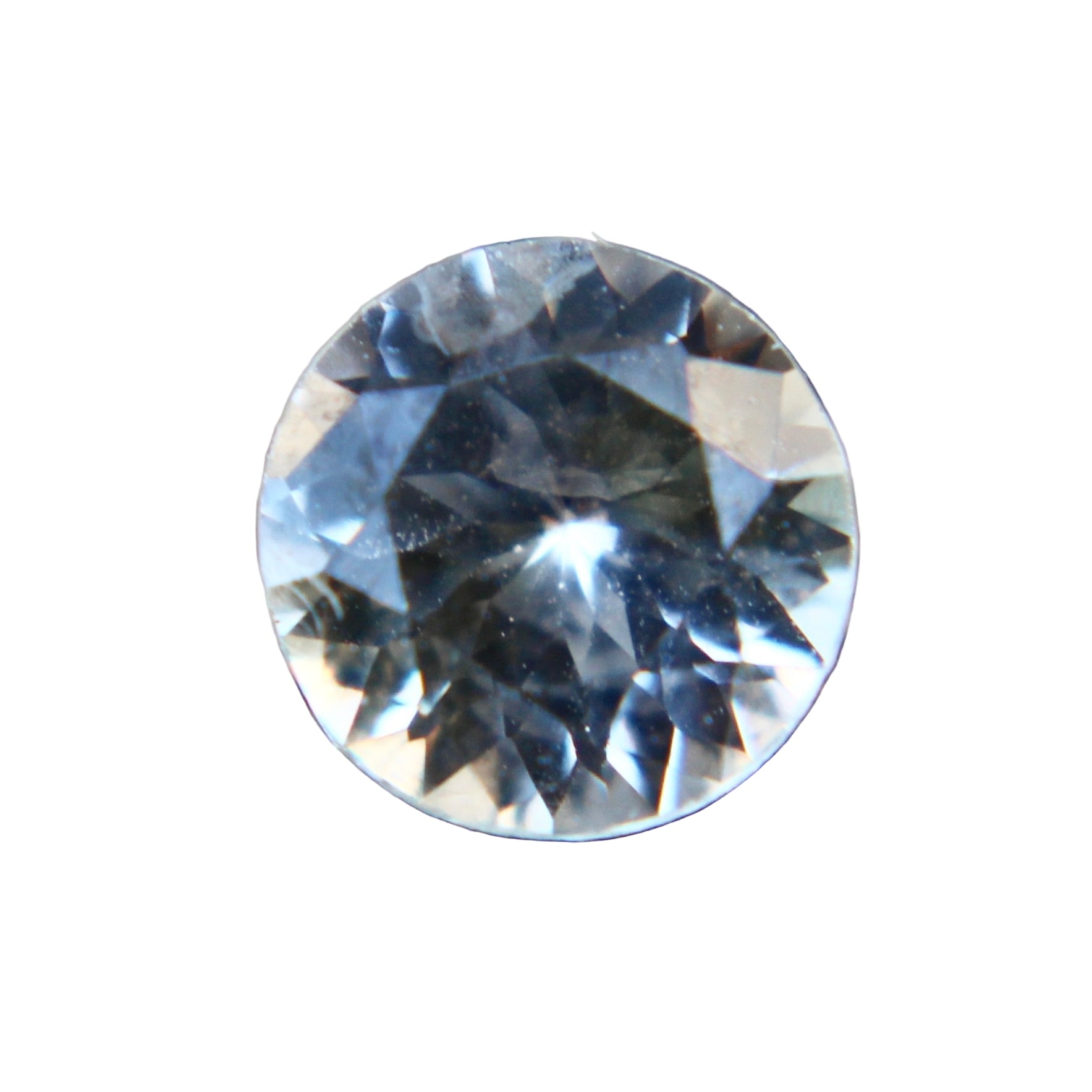 Natural White Sapphire 0.60 carat round cut Ceylon gemstone – front view