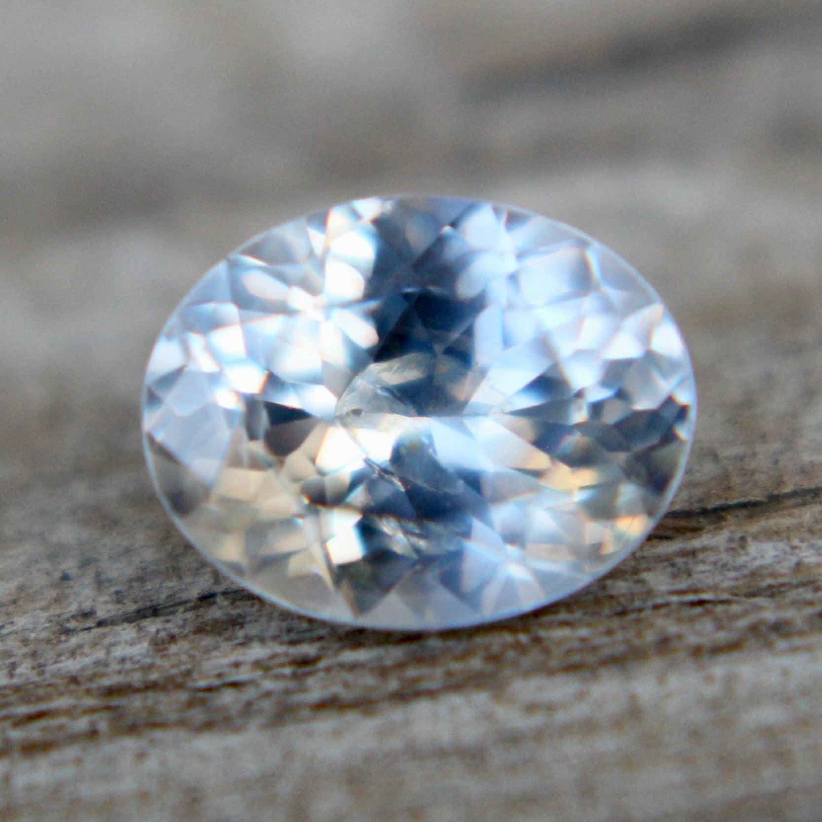 Natural White Sapphire - Sapphirepal