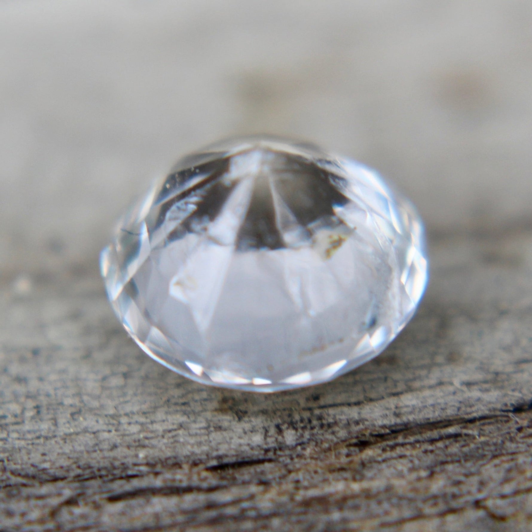 Natural White Sapphire - Sapphirepal