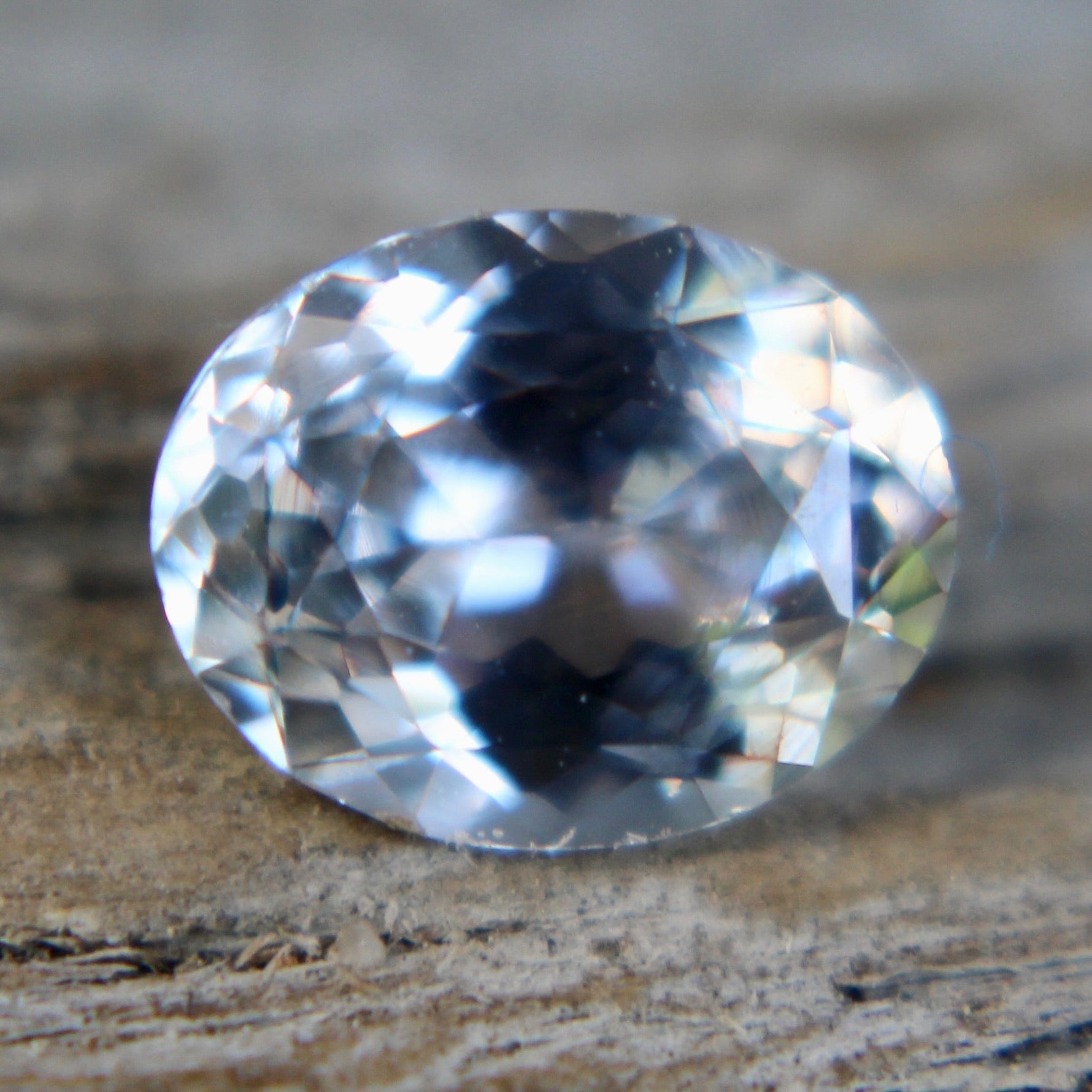 Natural White Sapphire - Sapphirepal