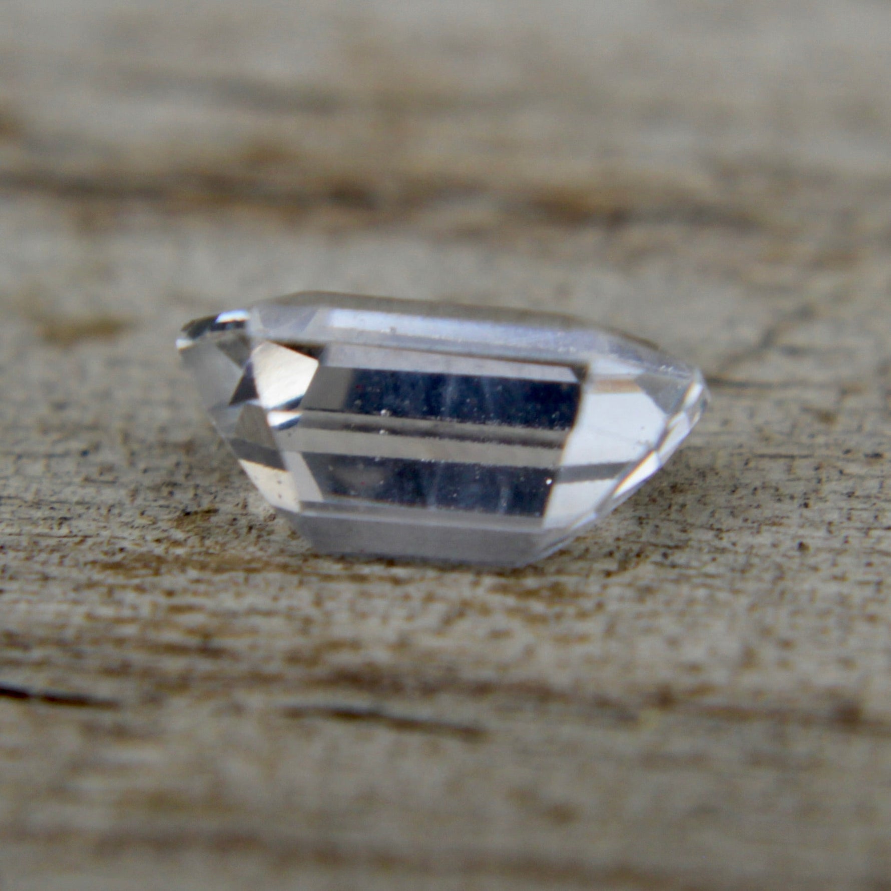 Natural White Sapphire - Sapphirepal