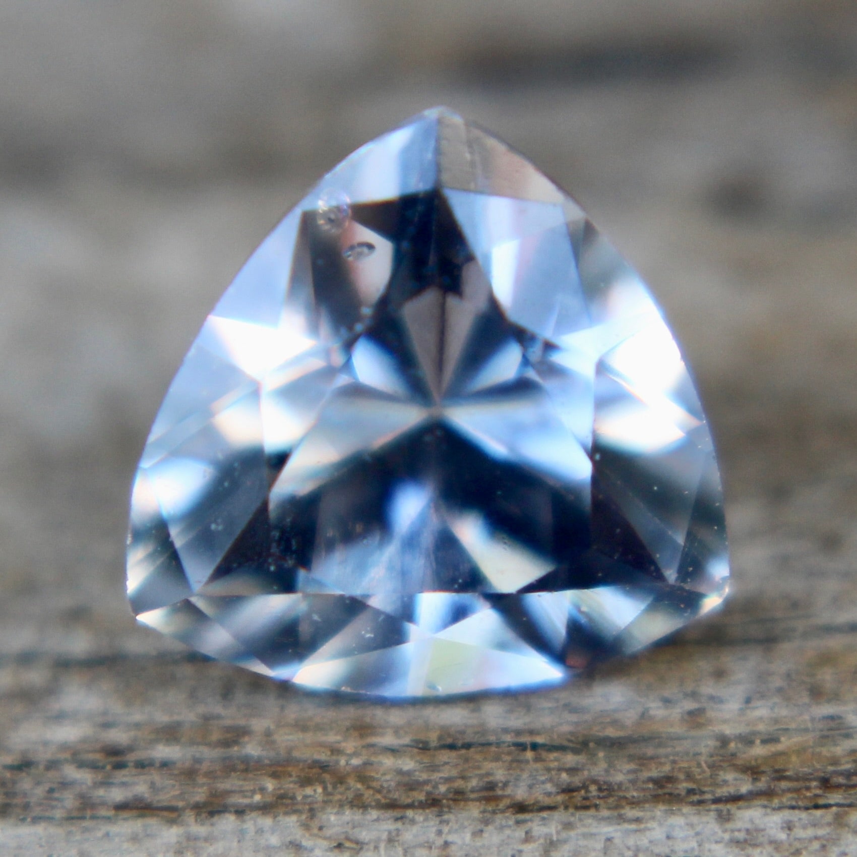 Natural White Sapphire - Sapphirepal
