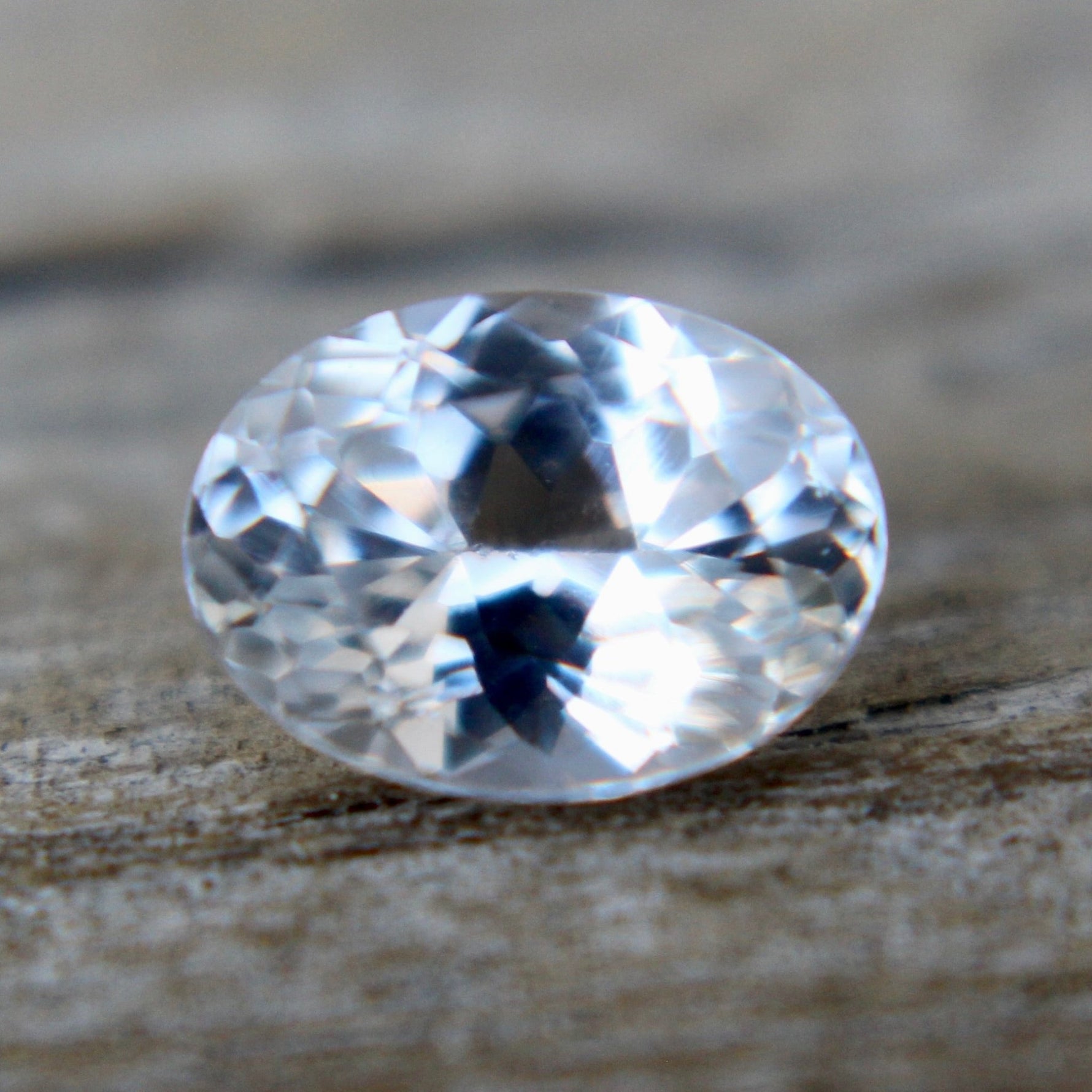Natural White Sapphire - Sapphirepal